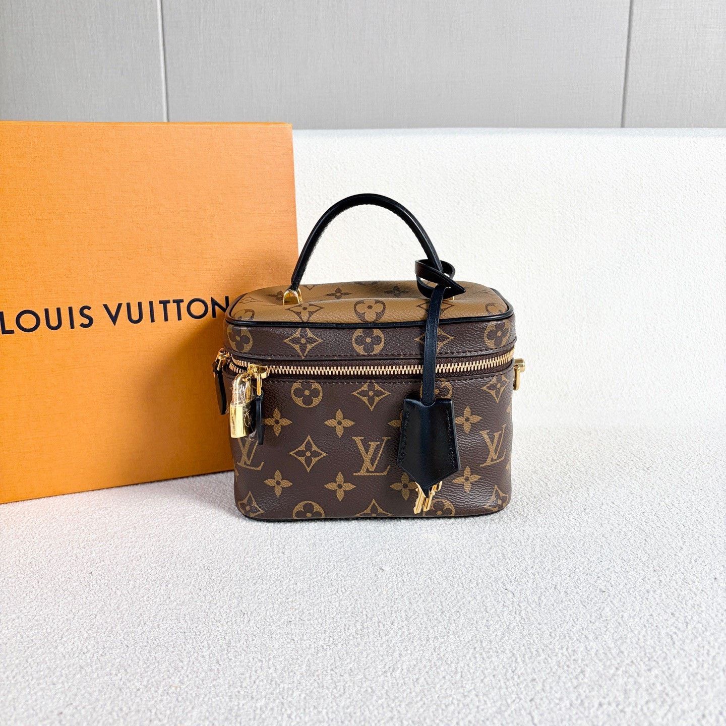 Louis Vuitton Pre-loved Bag Very good condition Size ONE SIZE - 2 Thumbnail
