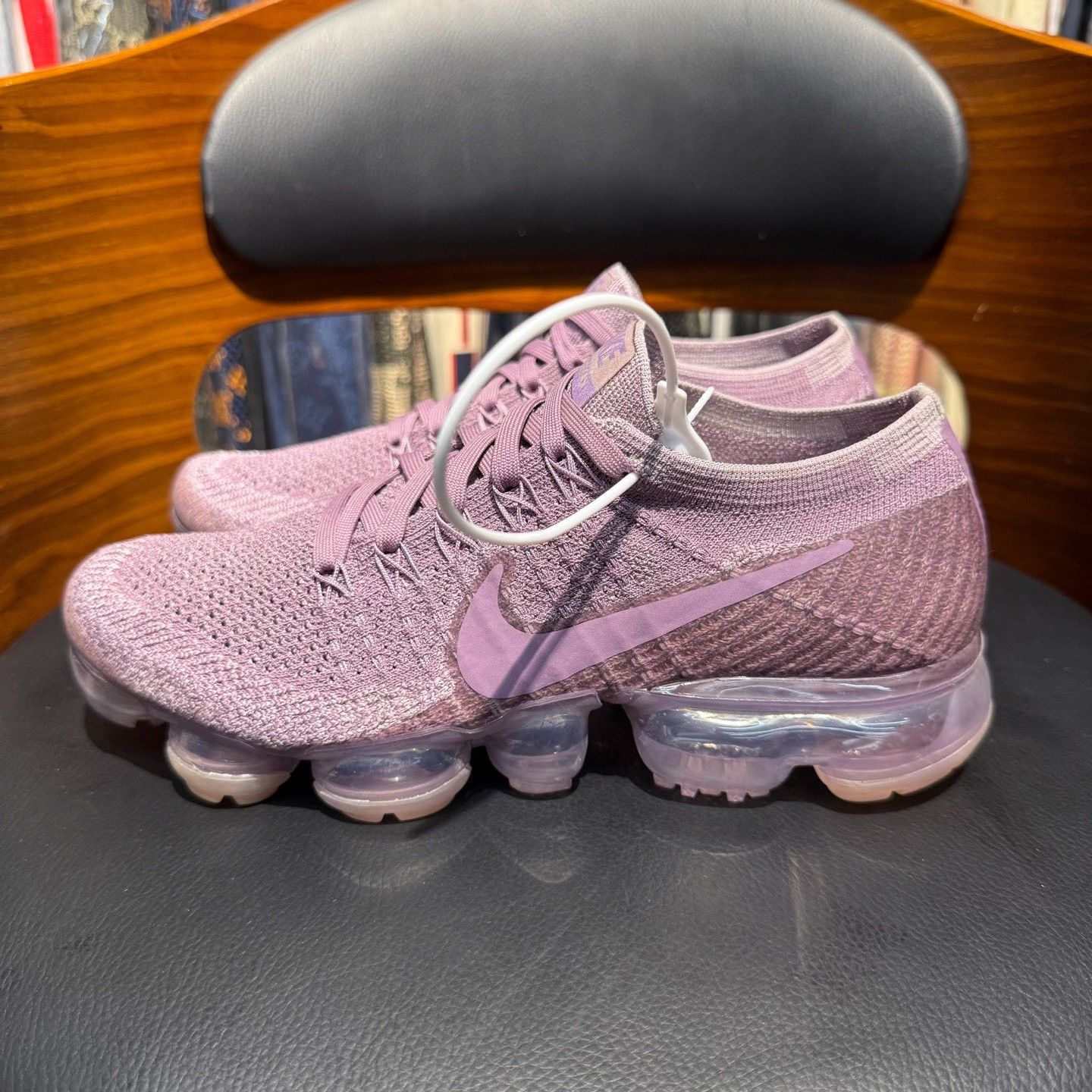 Nike Nike Purple Lowtop Sneakers 37 Men Size US 5 / EU 37 - 7 Thumbnail