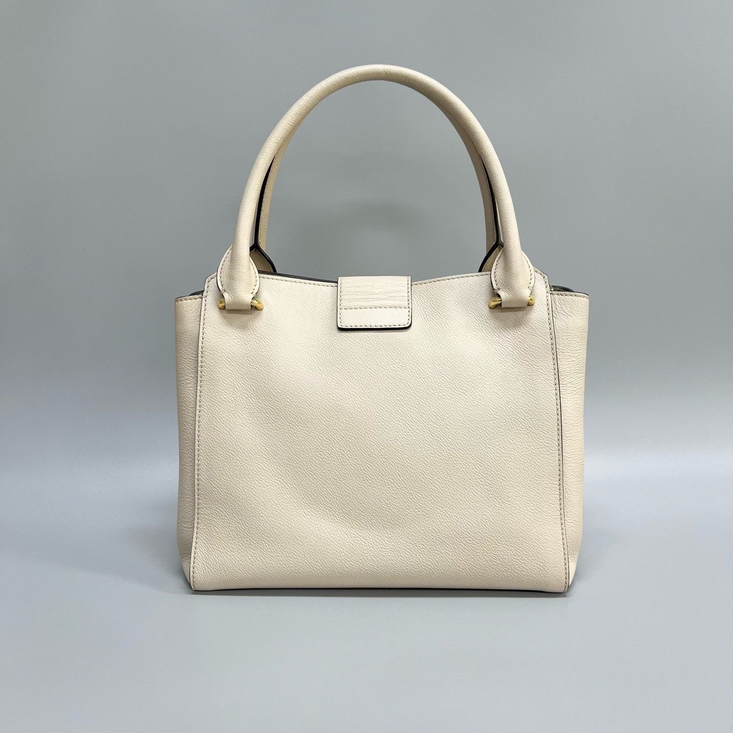 Burberry Pre-loved Bag Very good condition Size ONE SIZE - 2 Thumbnail