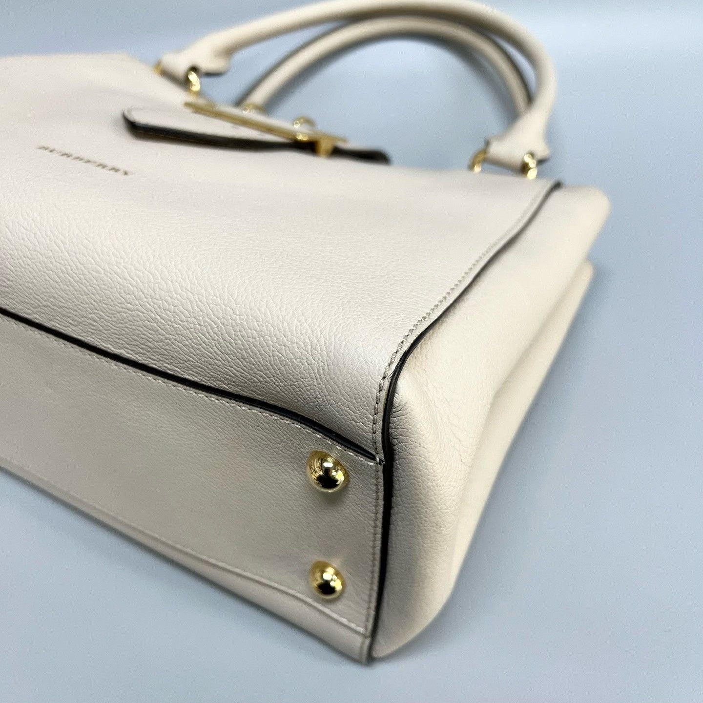 Burberry Pre-loved Bag Very good condition Size ONE SIZE - 4 Thumbnail