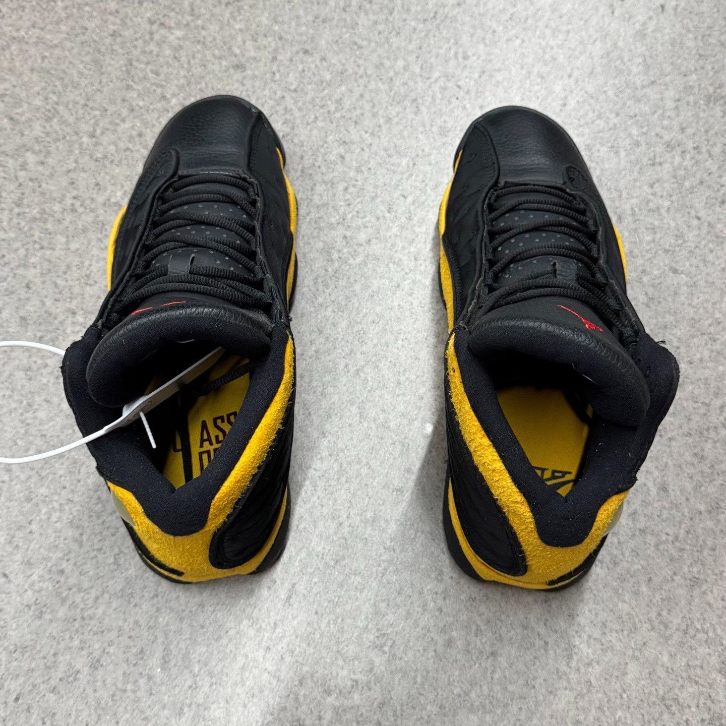 Nike Nike AJ13 Yellow Lowtop Sneakers 44 Men Size US 10.5 / EU 43-44 - 8 Thumbnail