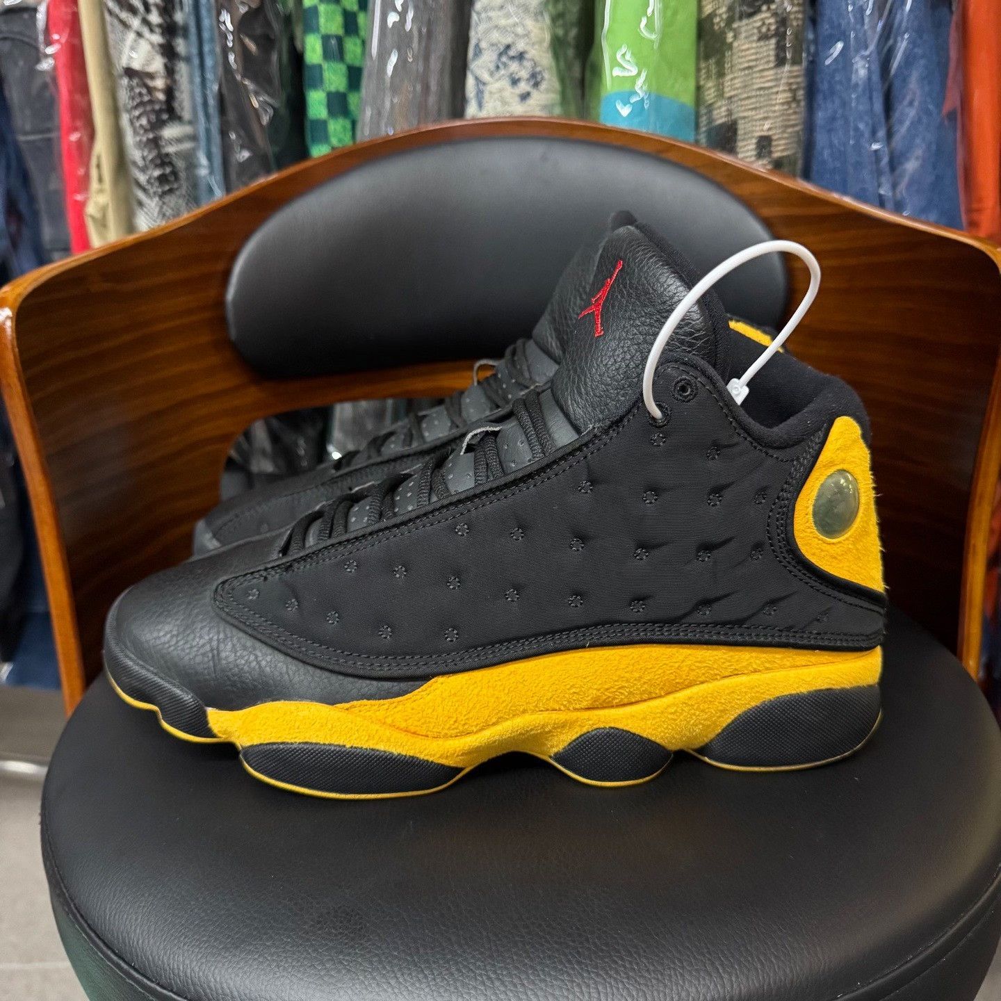 Nike Nike AJ13 Yellow Lowtop Sneakers 44 Men Size US 10.5 / EU 43-44 - 6 Thumbnail