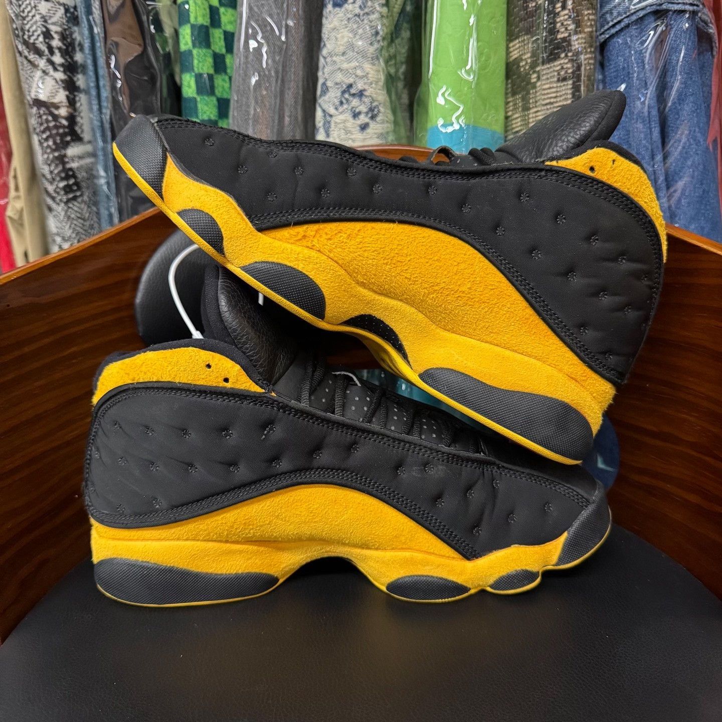 Nike Nike AJ13 Yellow Lowtop Sneakers 44 Men Size US 10.5 / EU 43-44 - 7 Thumbnail