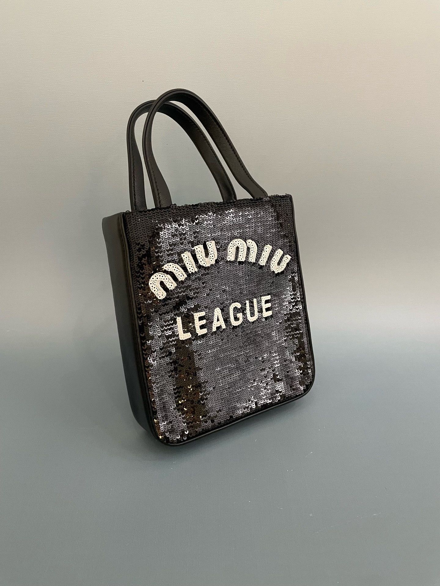 Miu Miu Pre-loved Bag Very good condition Size ONE SIZE - 4 Thumbnail