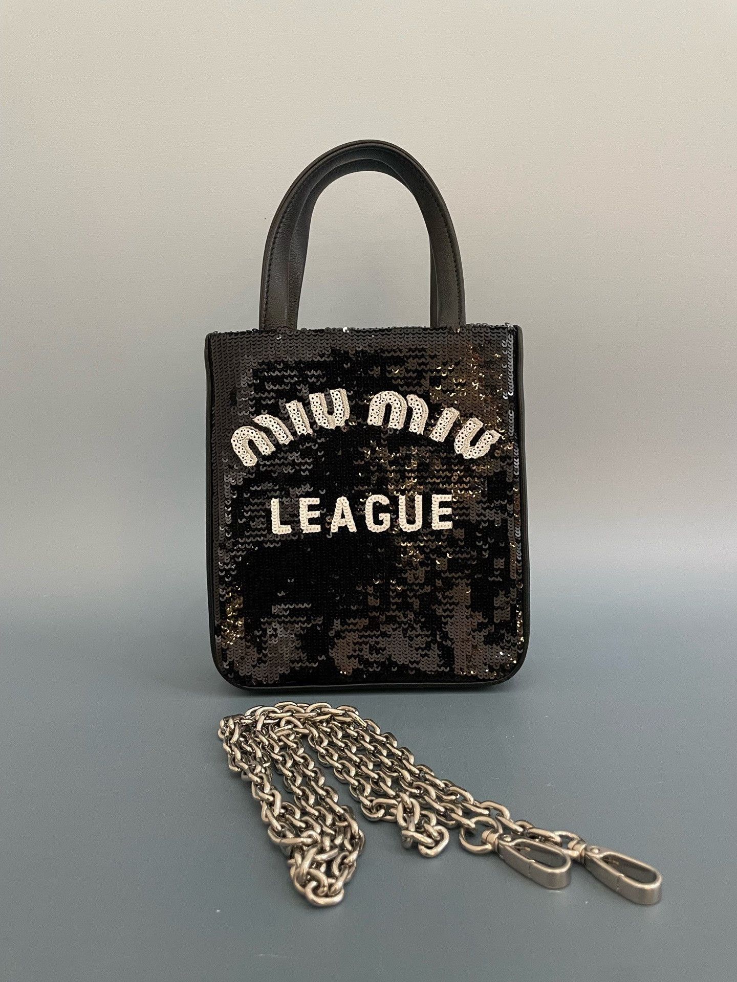 Miu Miu Pre-loved Bag Very good condition Size ONE SIZE - 2 Thumbnail