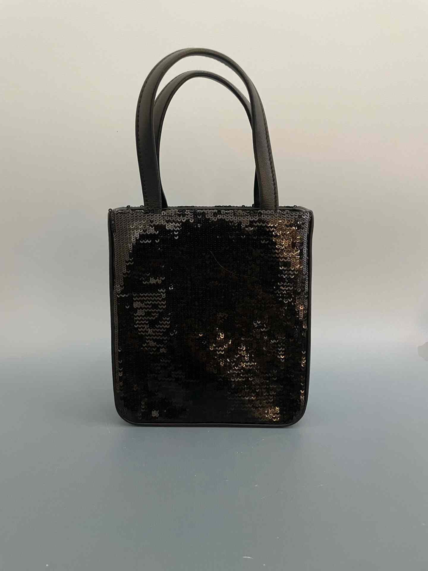 Miu Miu Pre-loved Bag Very good condition Size ONE SIZE - 6 Thumbnail