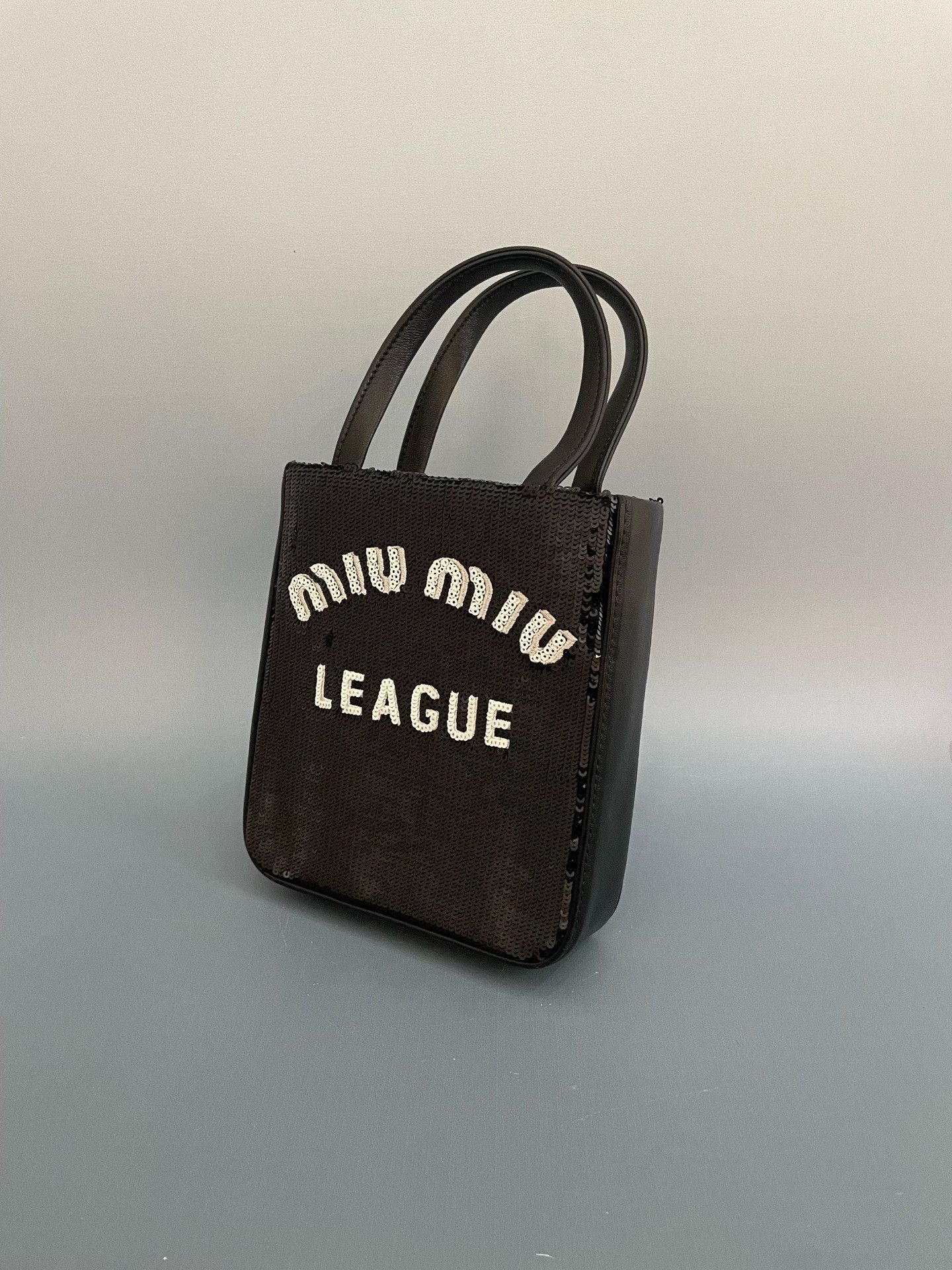 Miu Miu Pre-loved Bag Very good condition Size ONE SIZE - 5 Thumbnail
