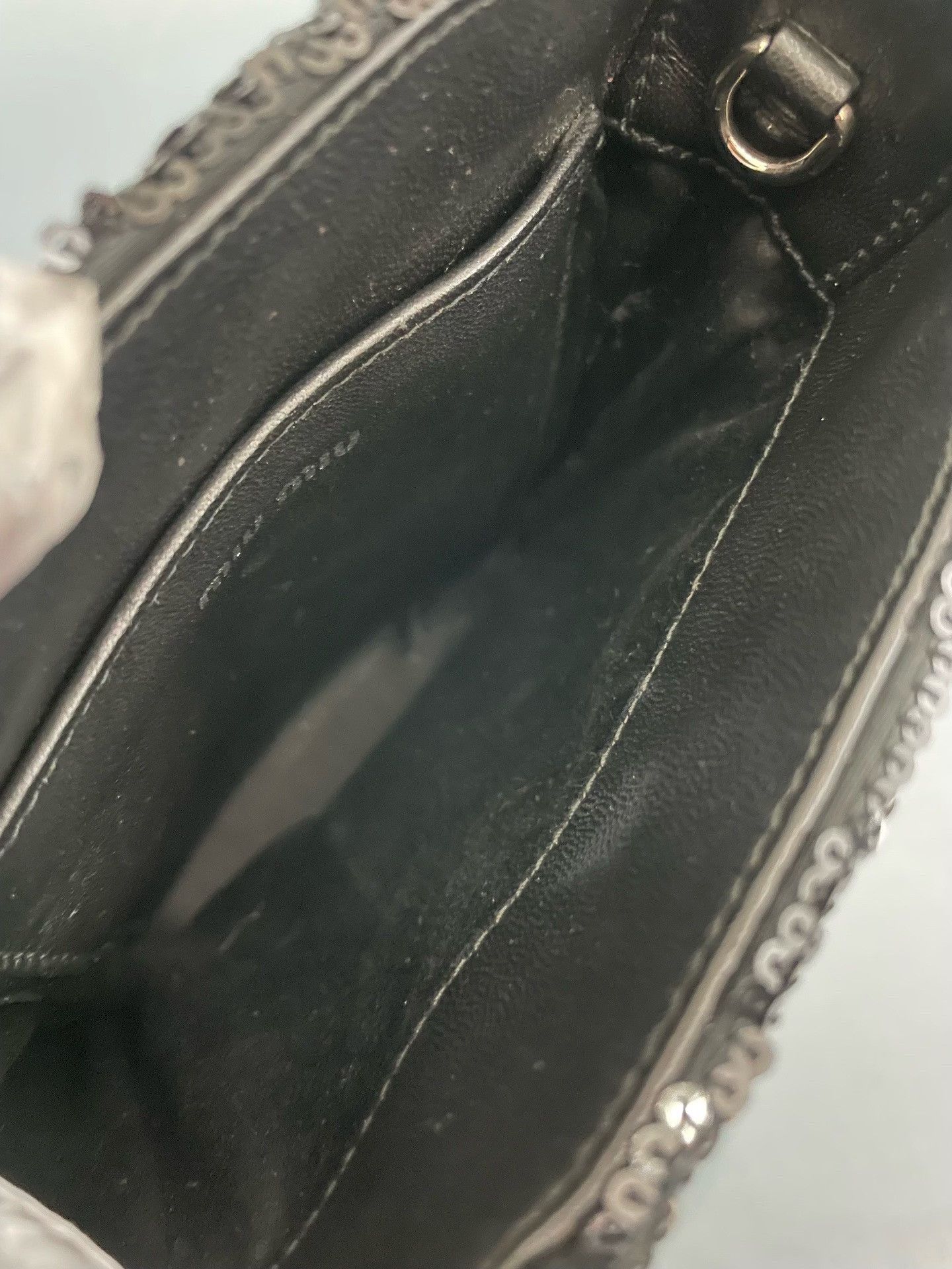 Miu Miu Pre-loved Bag Very good condition Size ONE SIZE - 8 Thumbnail