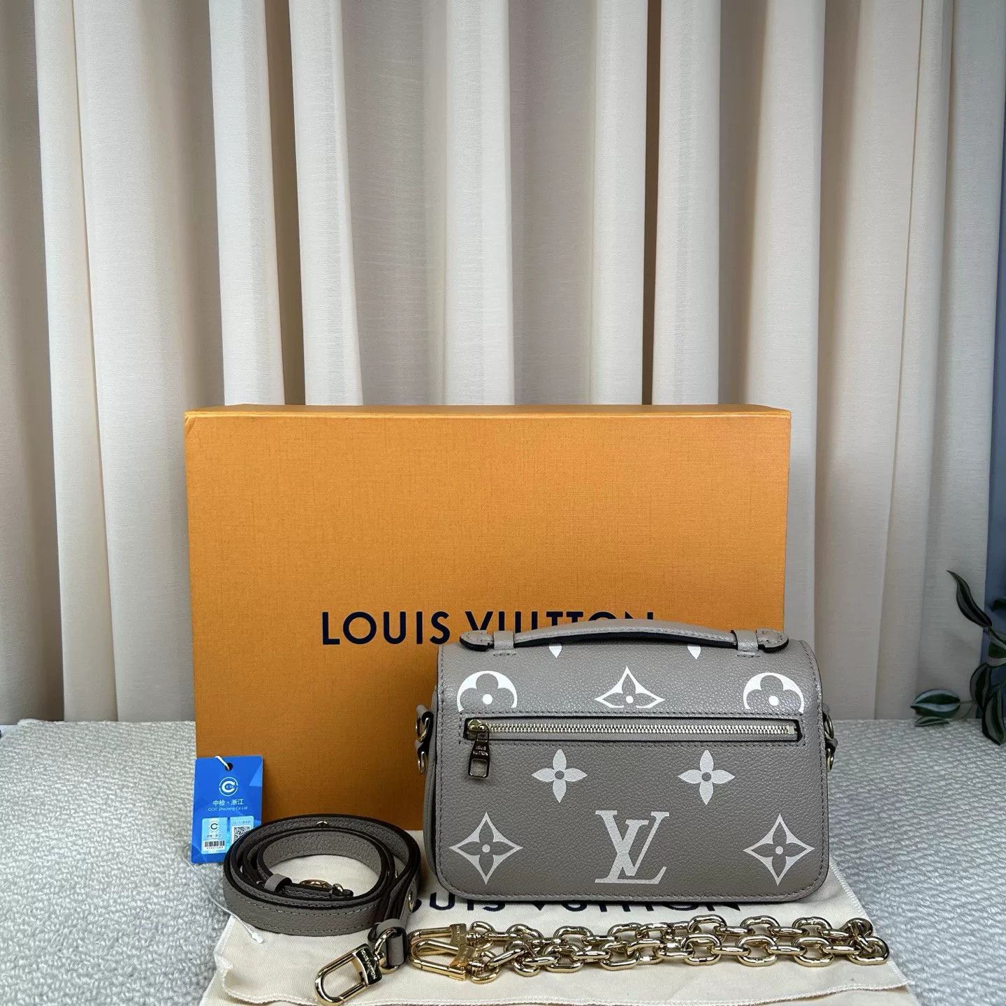 Louis Vuitton Pre-loved Bag Very good condition Size ONE SIZE - 2 Thumbnail