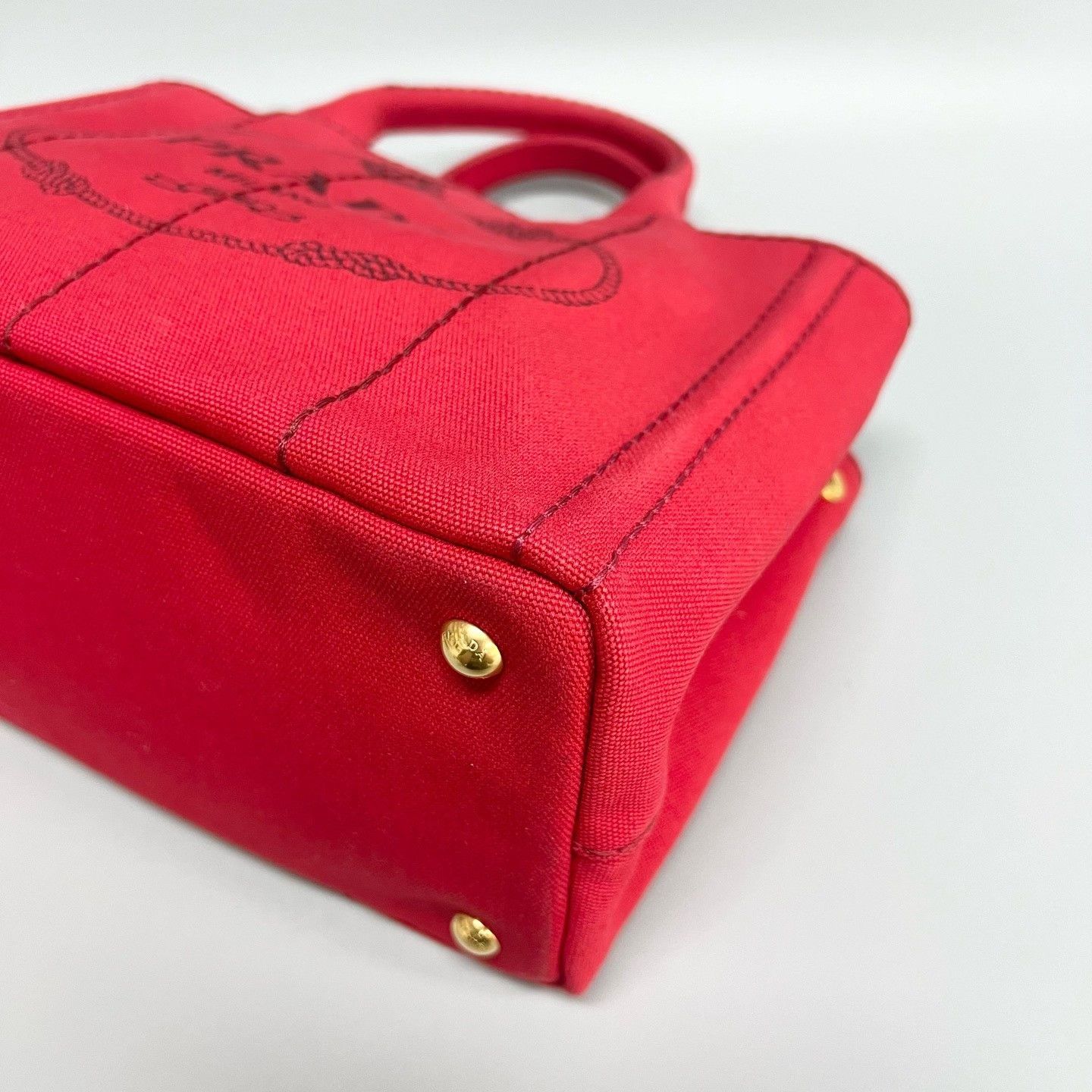 Prada Pre-loved Bag Very good condition Size ONE SIZE - 4 Thumbnail
