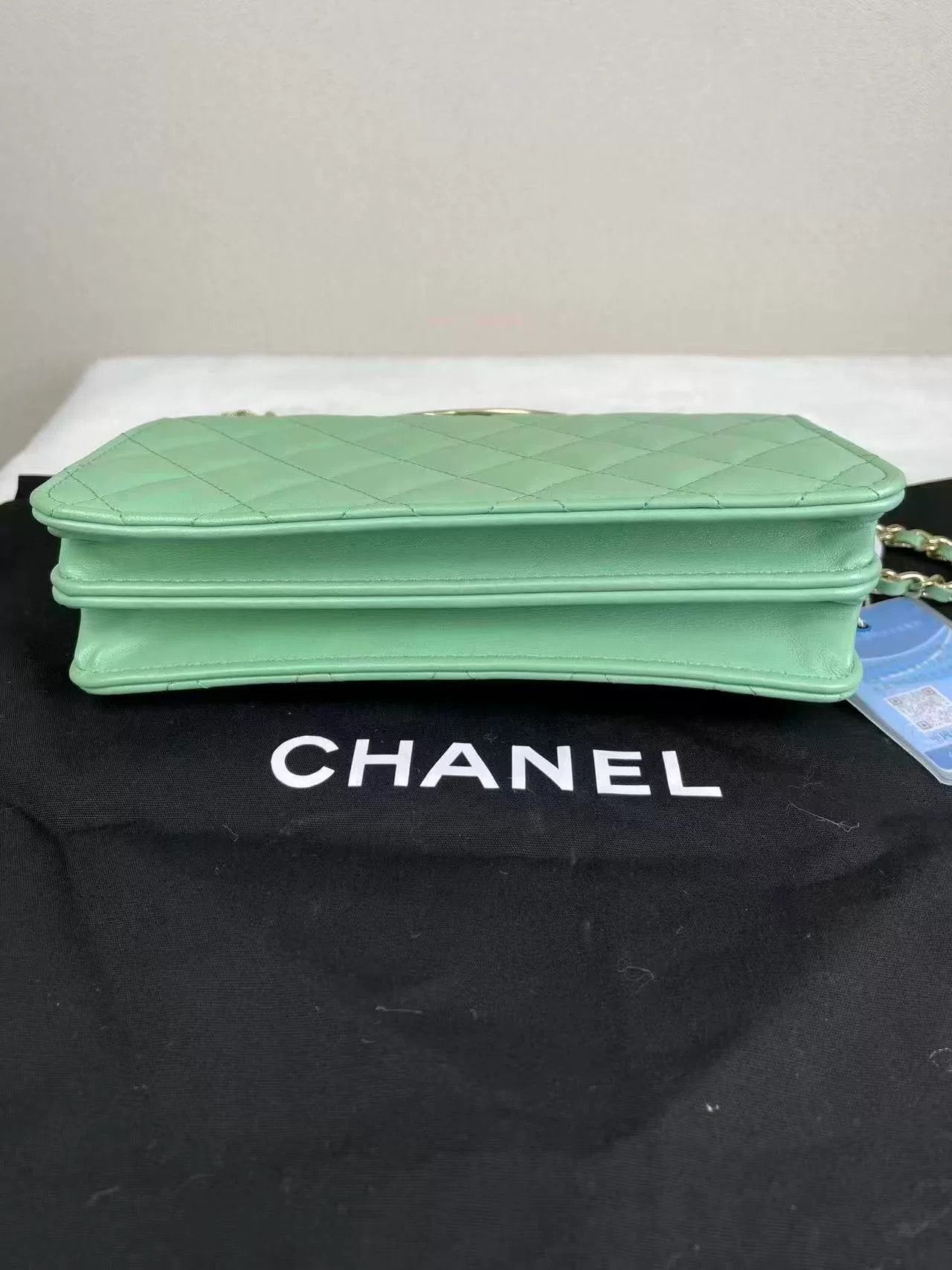 Chanel Pre-loved Bag Very good condition Size ONE SIZE - 4 Thumbnail