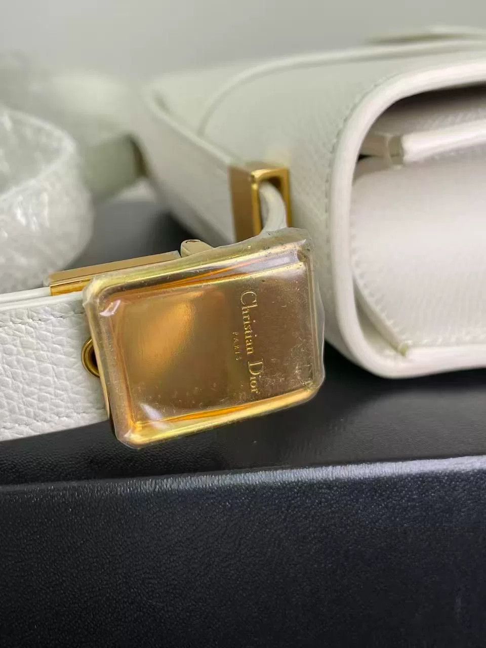 Dior Pre-loved Bag Very good condition Size ONE SIZE - 4 Thumbnail
