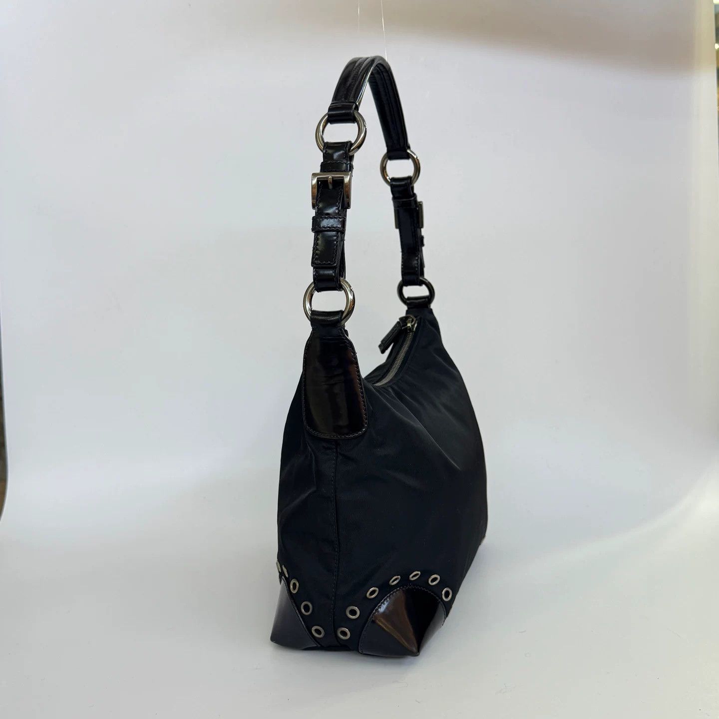 Prada Pre-loved Bag Very good condition Size ONE SIZE - 4 Thumbnail