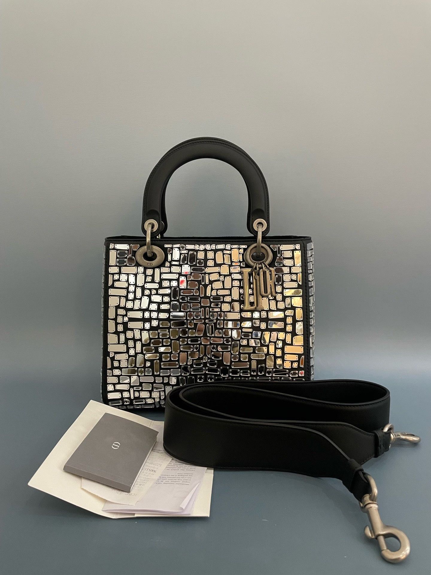 Dior Pre-loved Bag Very good condition Size ONE SIZE - 8 Thumbnail