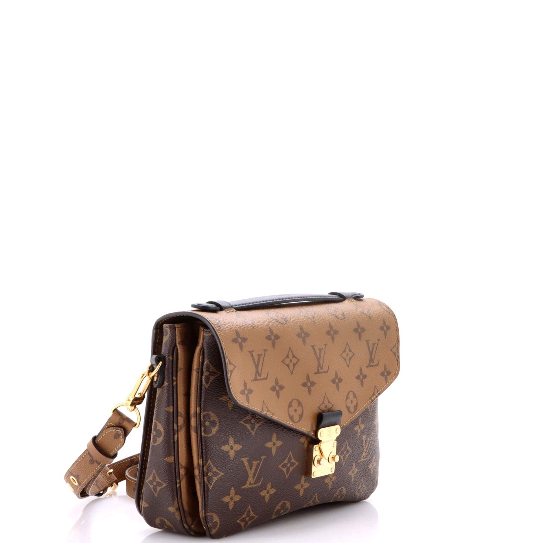Louis Vuitton Pochette Metis Size ONE SIZE - 2 Thumbnail