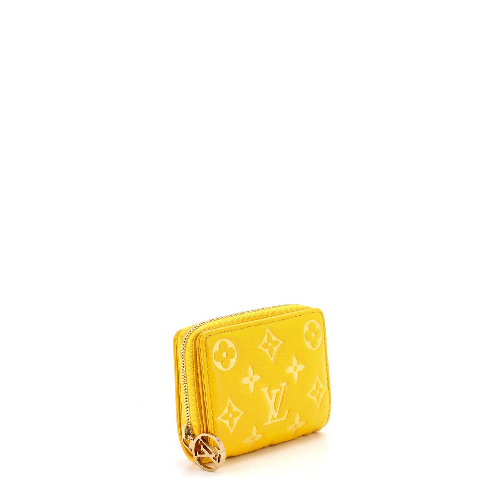 Louis Vuitton Coussin Lou Wallet Size ONE SIZE - 2 Thumbnail