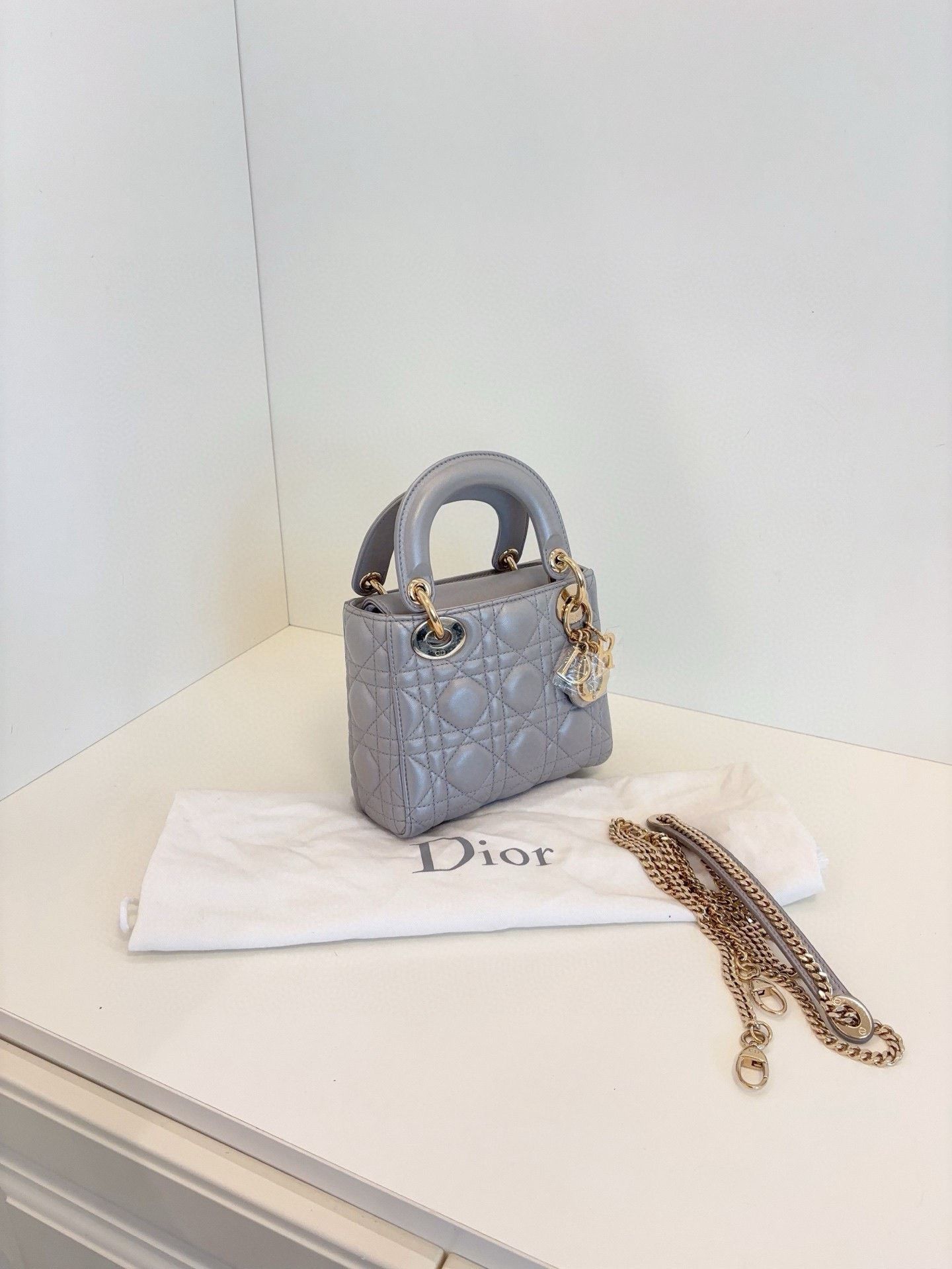 Dior Pre-loved Bag Very good condition Size ONE SIZE - 2 Thumbnail