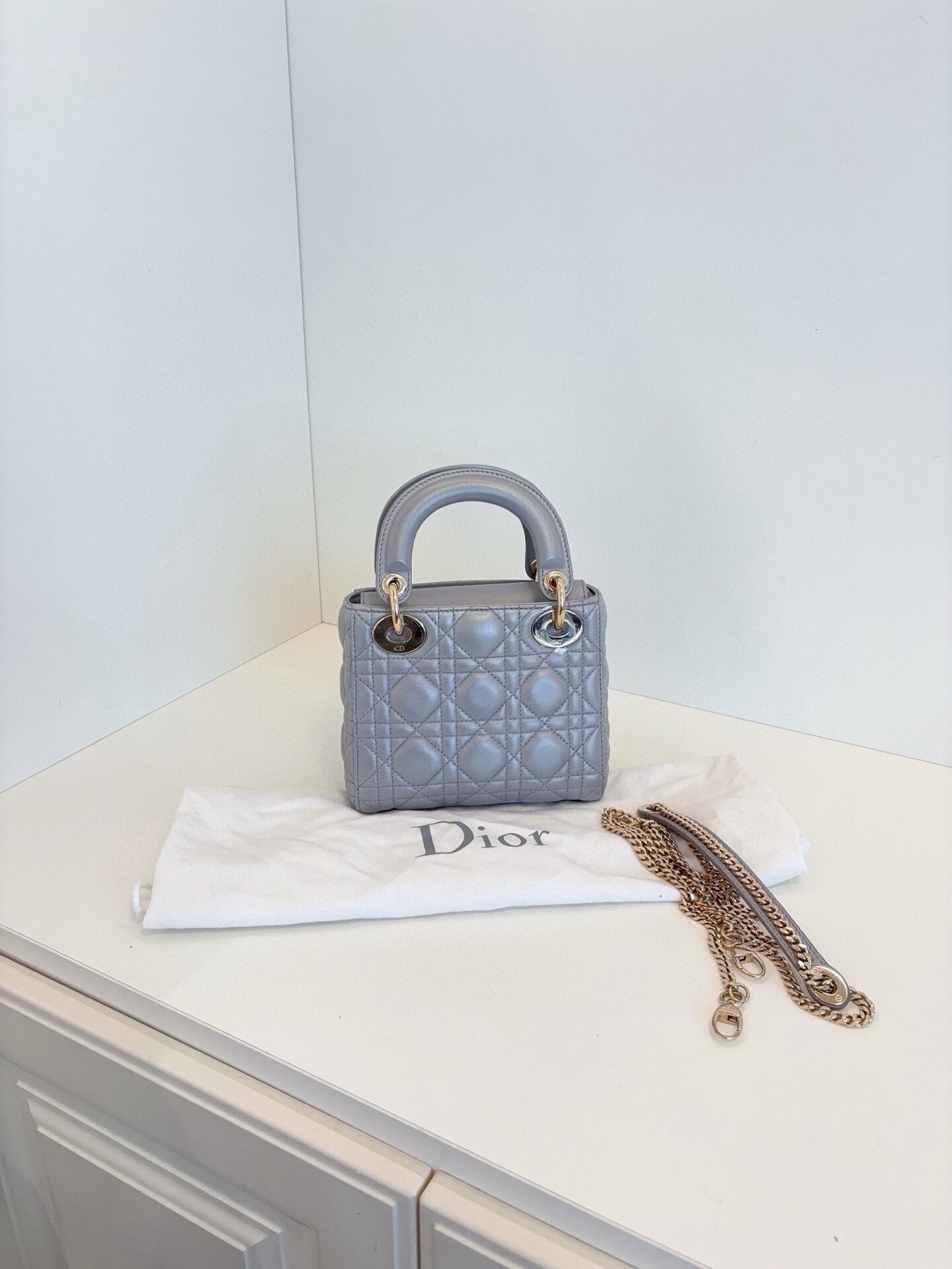 Dior Pre-loved Bag Very good condition Size ONE SIZE - 4 Thumbnail