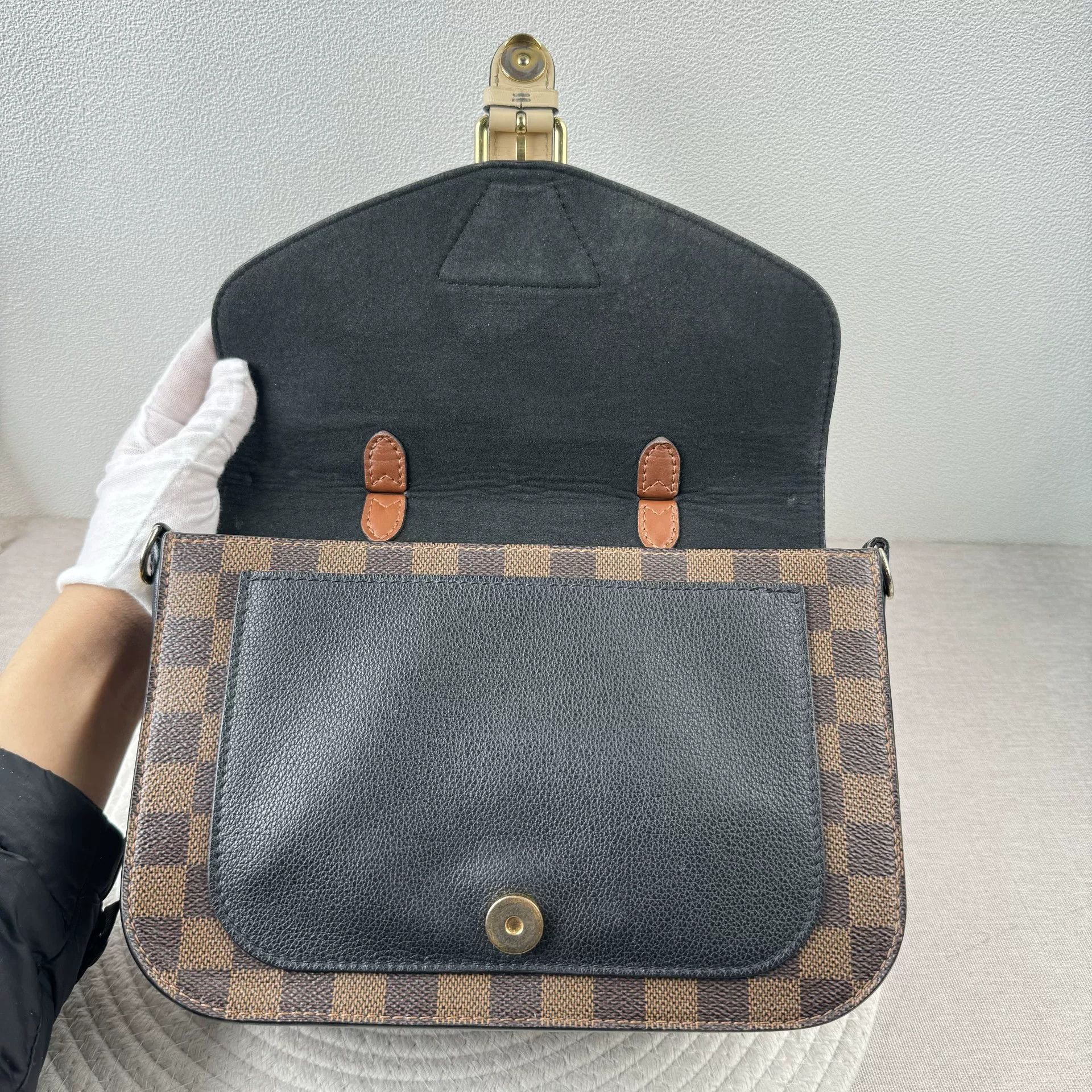 Louis Vuitton Pre-loved Bag Very good condition Size ONE SIZE - 5 Thumbnail