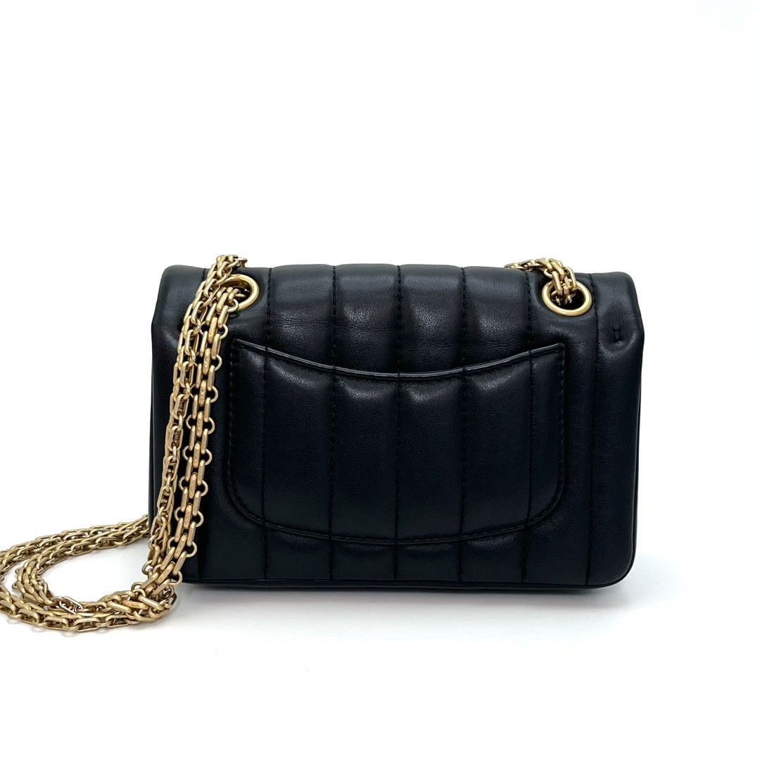 Chanel Pre-loved Bag Very good condition Size ONE SIZE - 2 Thumbnail