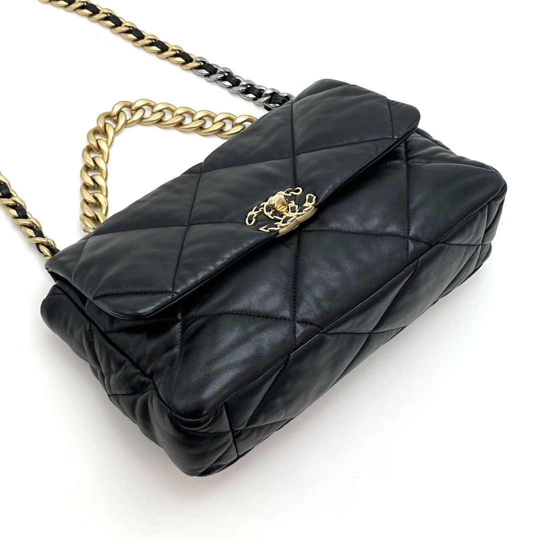 Chanel Pre-loved Bag Very good condition Size ONE SIZE - 3 Thumbnail