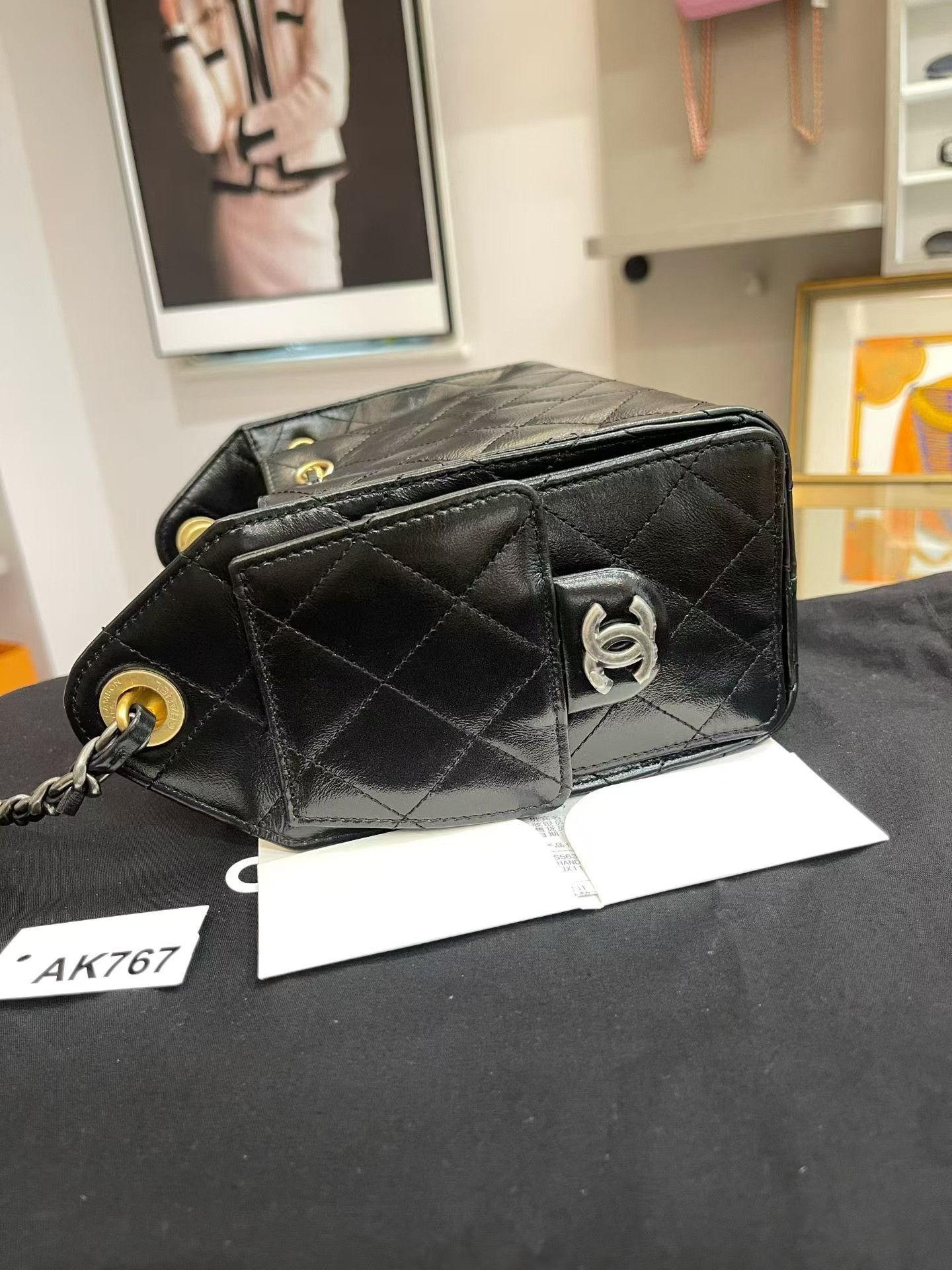 Chanel Pre-loved Bag Very good condition Size ONE SIZE - 4 Thumbnail