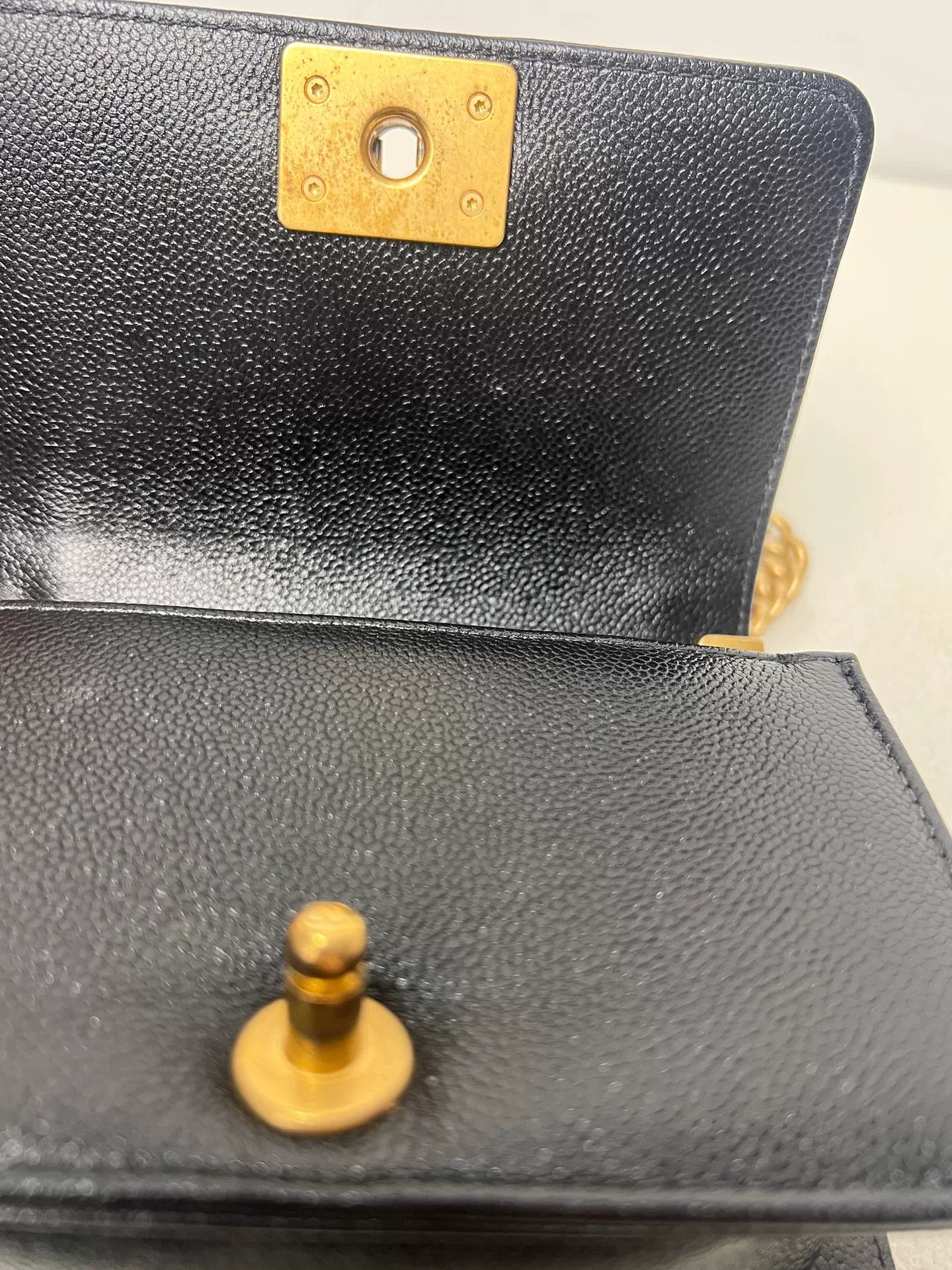 Chanel Pre-loved Bag Very good condition Size ONE SIZE - 9 Thumbnail