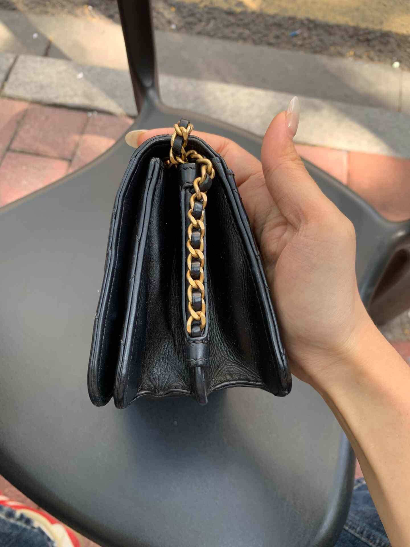 Chanel Pre-loved Bag Very good condition Size ONE SIZE - 4 Thumbnail