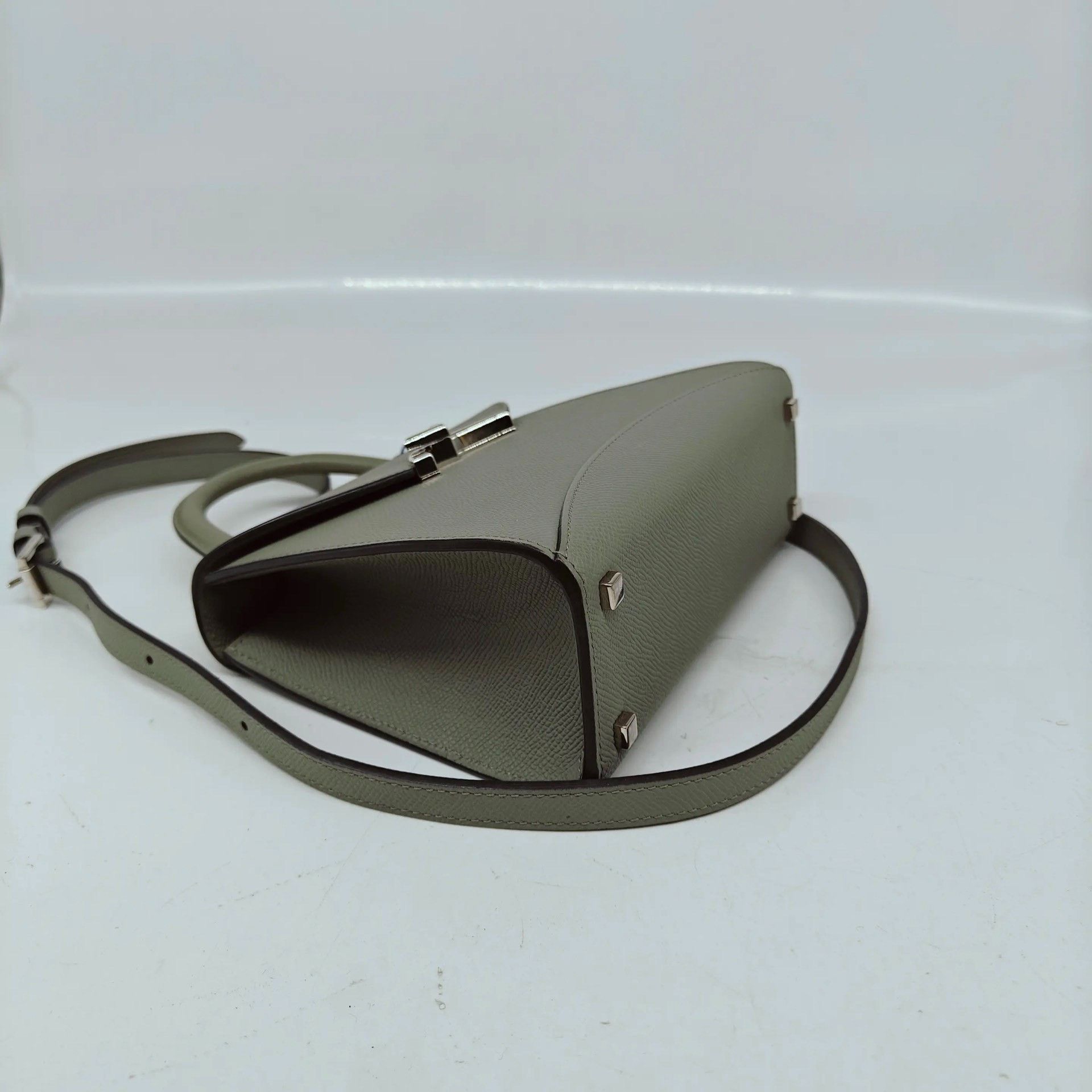 Moynat Pre-loved Bag Very good condition Size ONE SIZE - 8 Thumbnail