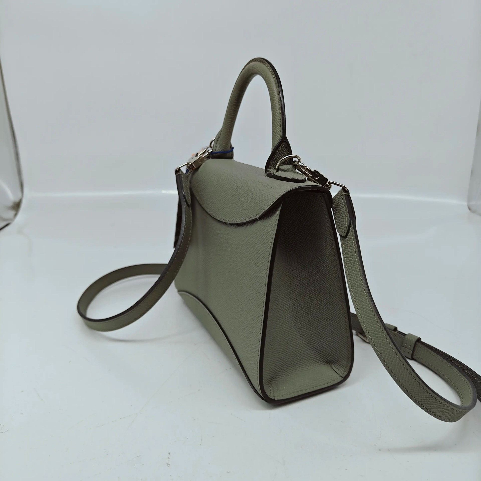 Moynat Pre-loved Bag Very good condition Size ONE SIZE - 6 Thumbnail
