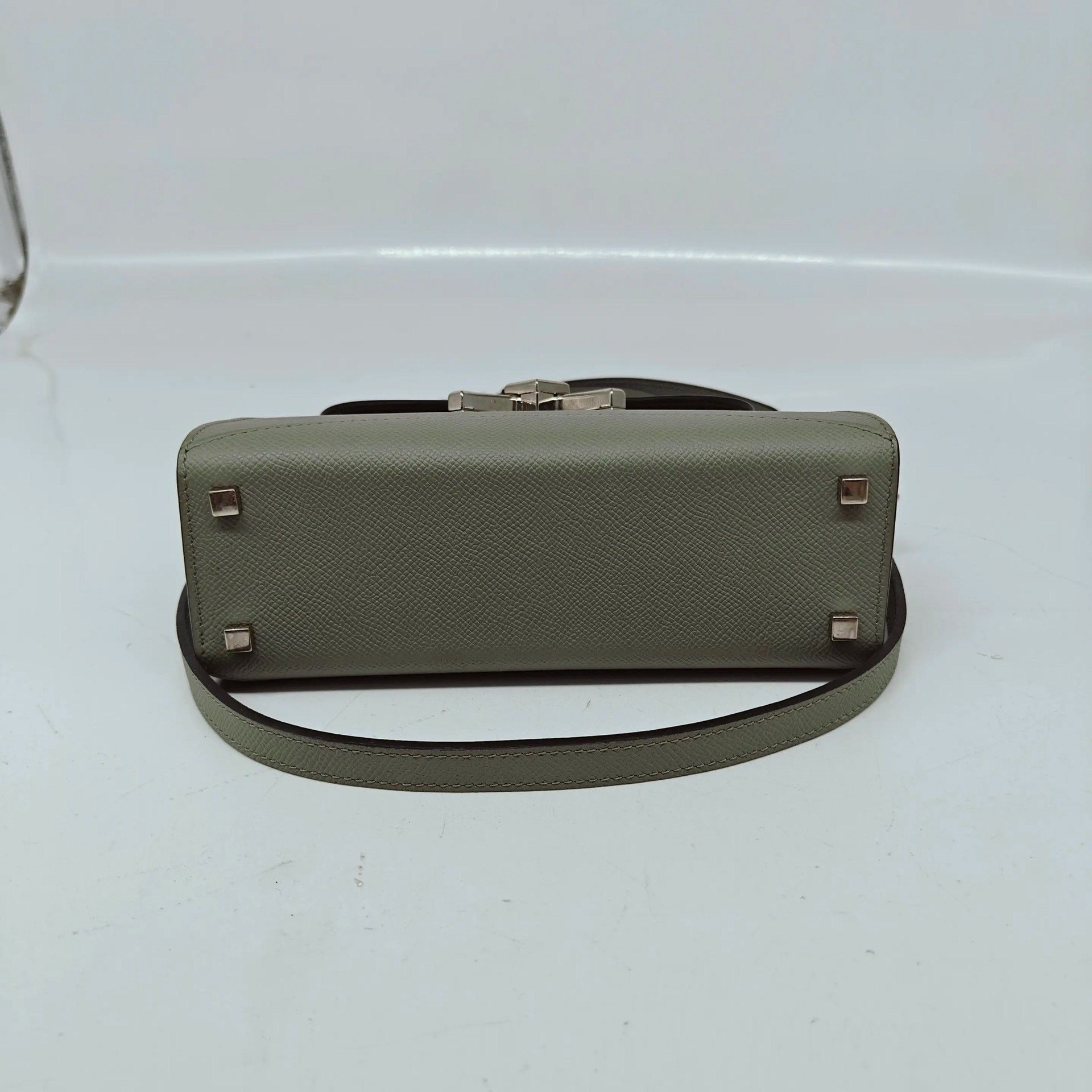Moynat Pre-loved Bag Very good condition Size ONE SIZE - 7 Thumbnail