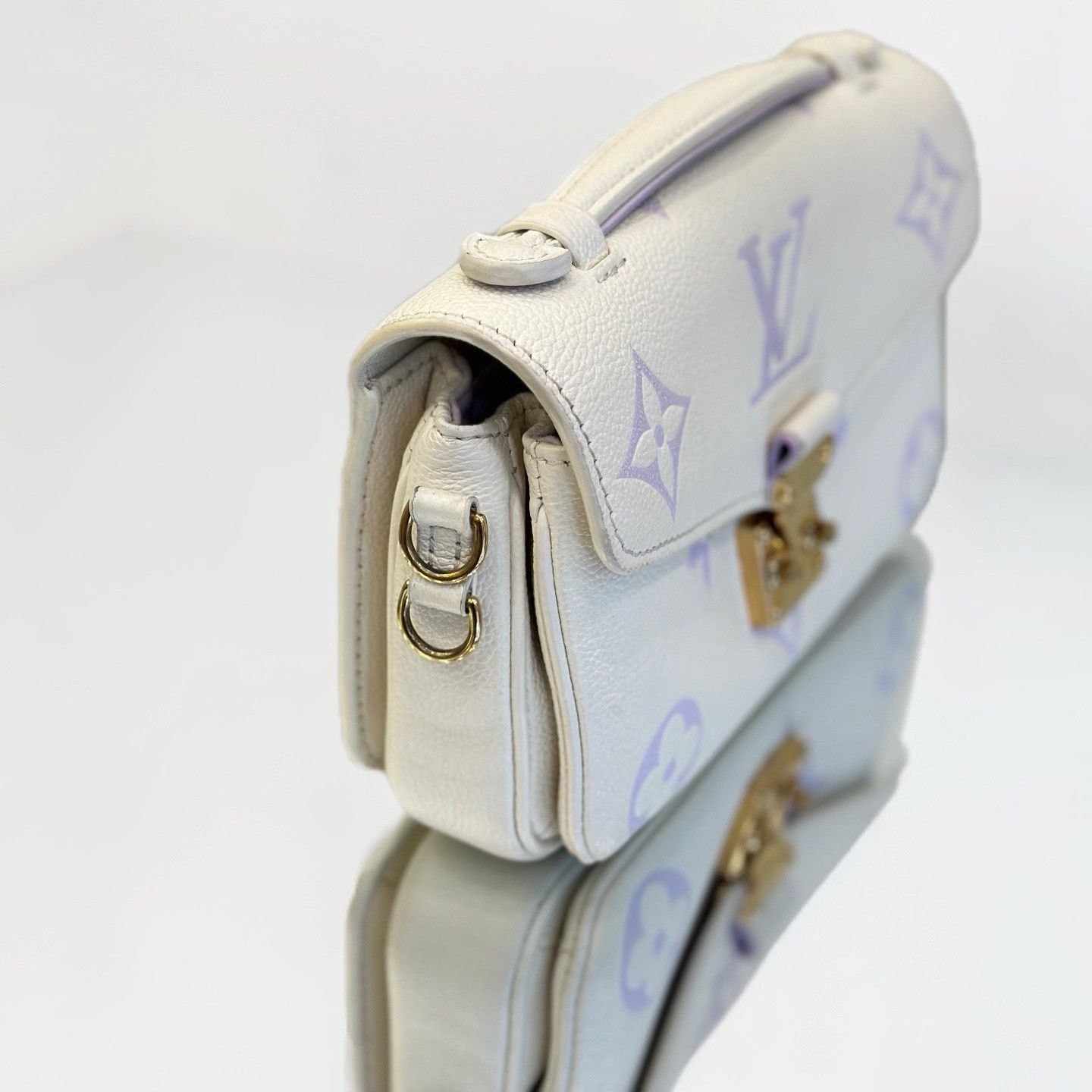 Louis Vuitton Pre-loved Bag Very good condition Size ONE SIZE - 5 Thumbnail