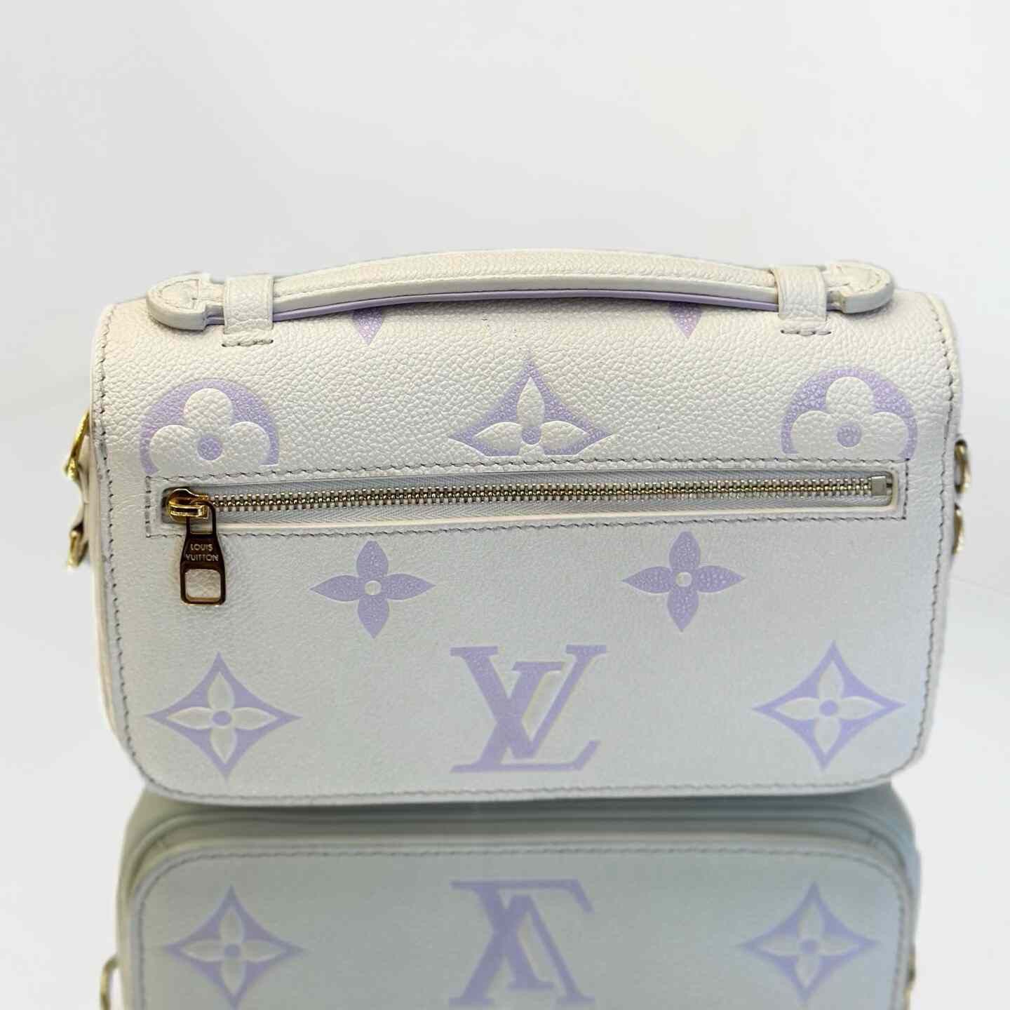 Louis Vuitton Pre-loved Bag Very good condition Size ONE SIZE - 4 Thumbnail