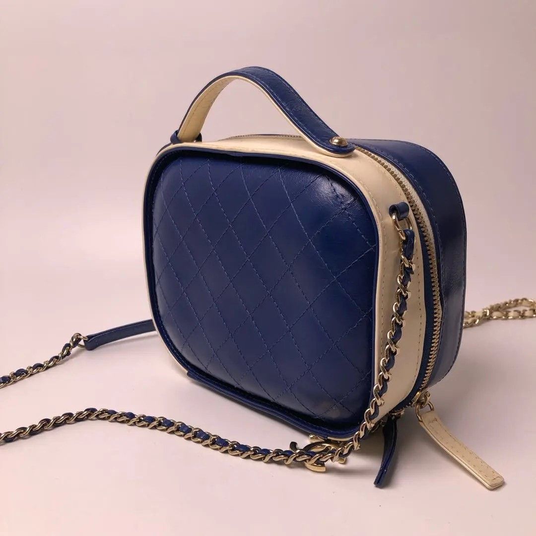 Chanel Pre-loved Bag Very good condition Size ONE SIZE - 4 Thumbnail