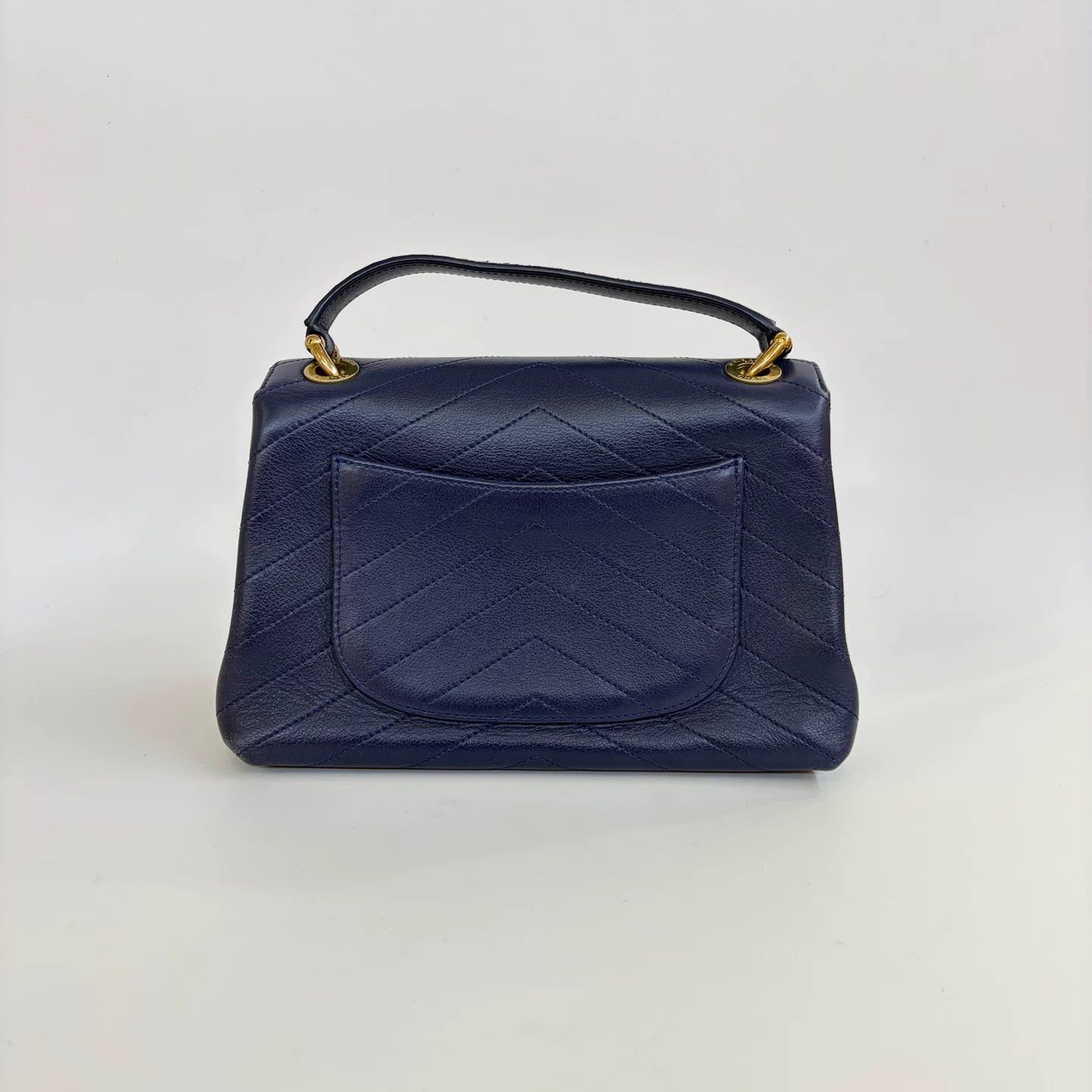 Chanel Pre-loved Bag Very good condition Size ONE SIZE - 5 Thumbnail