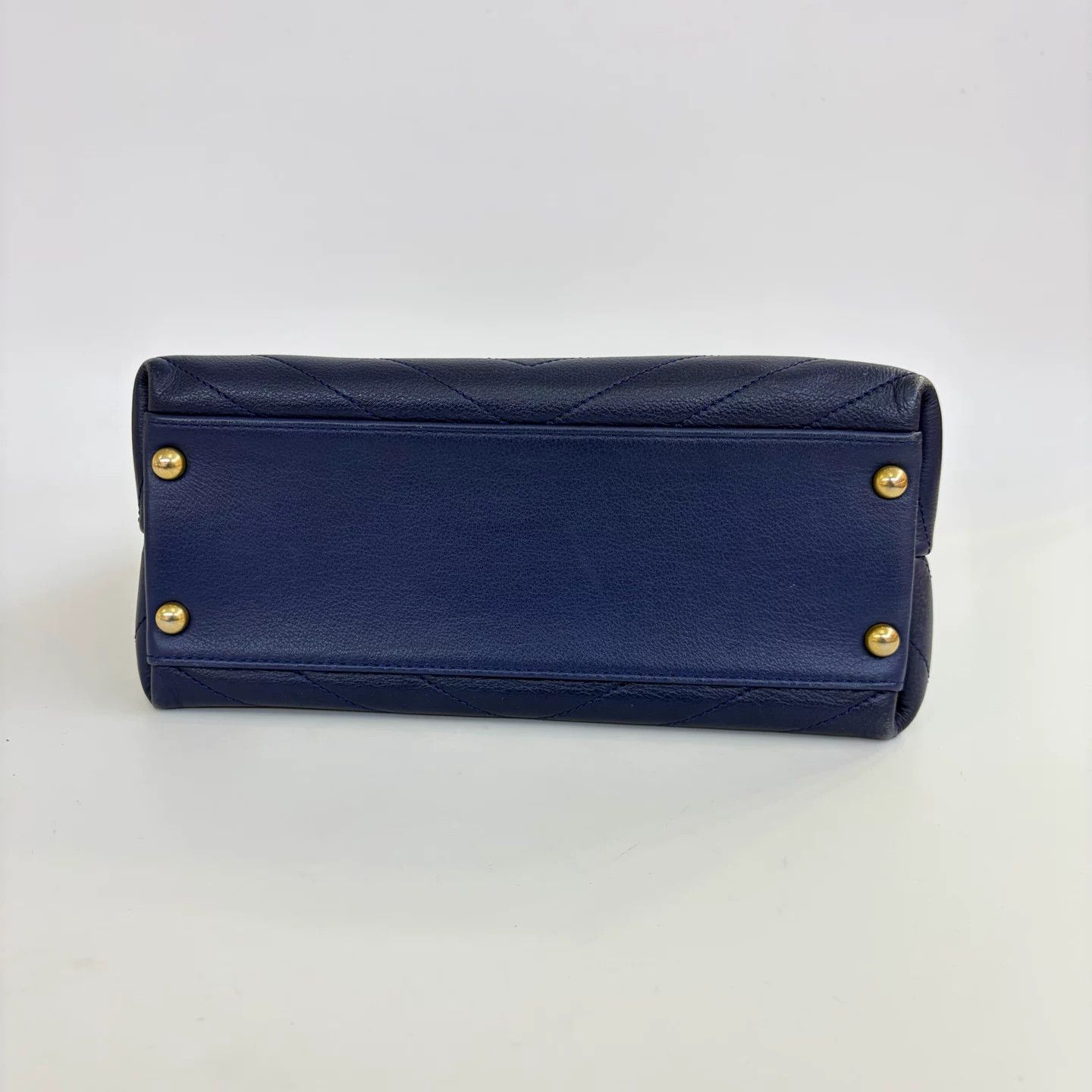 Chanel Pre-loved Bag Very good condition Size ONE SIZE - 7 Thumbnail