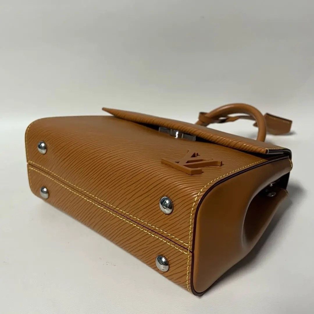 Louis Vuitton Pre-loved Bag Very good condition Size ONE SIZE - 7 Thumbnail
