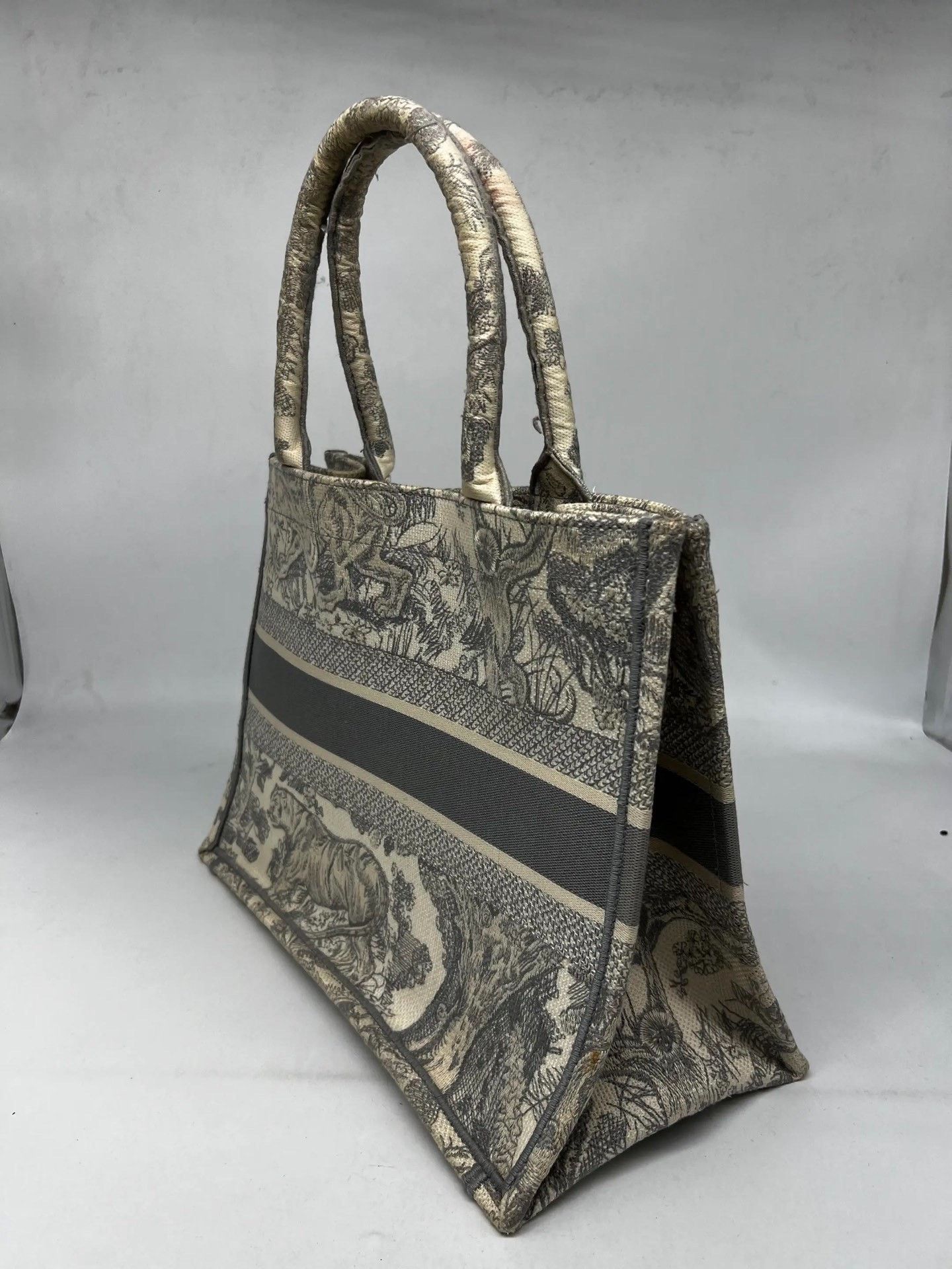 Dior Pre-loved Bag Very good condition Size ONE SIZE - 4 Thumbnail