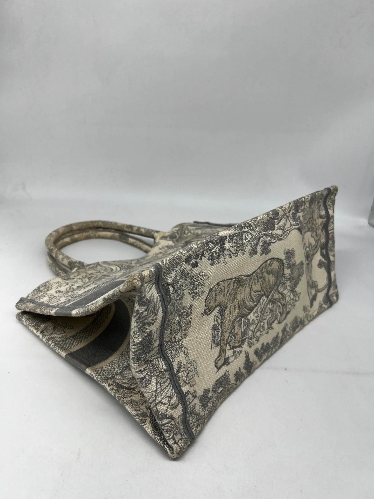 Dior Pre-loved Bag Very good condition Size ONE SIZE - 7 Thumbnail