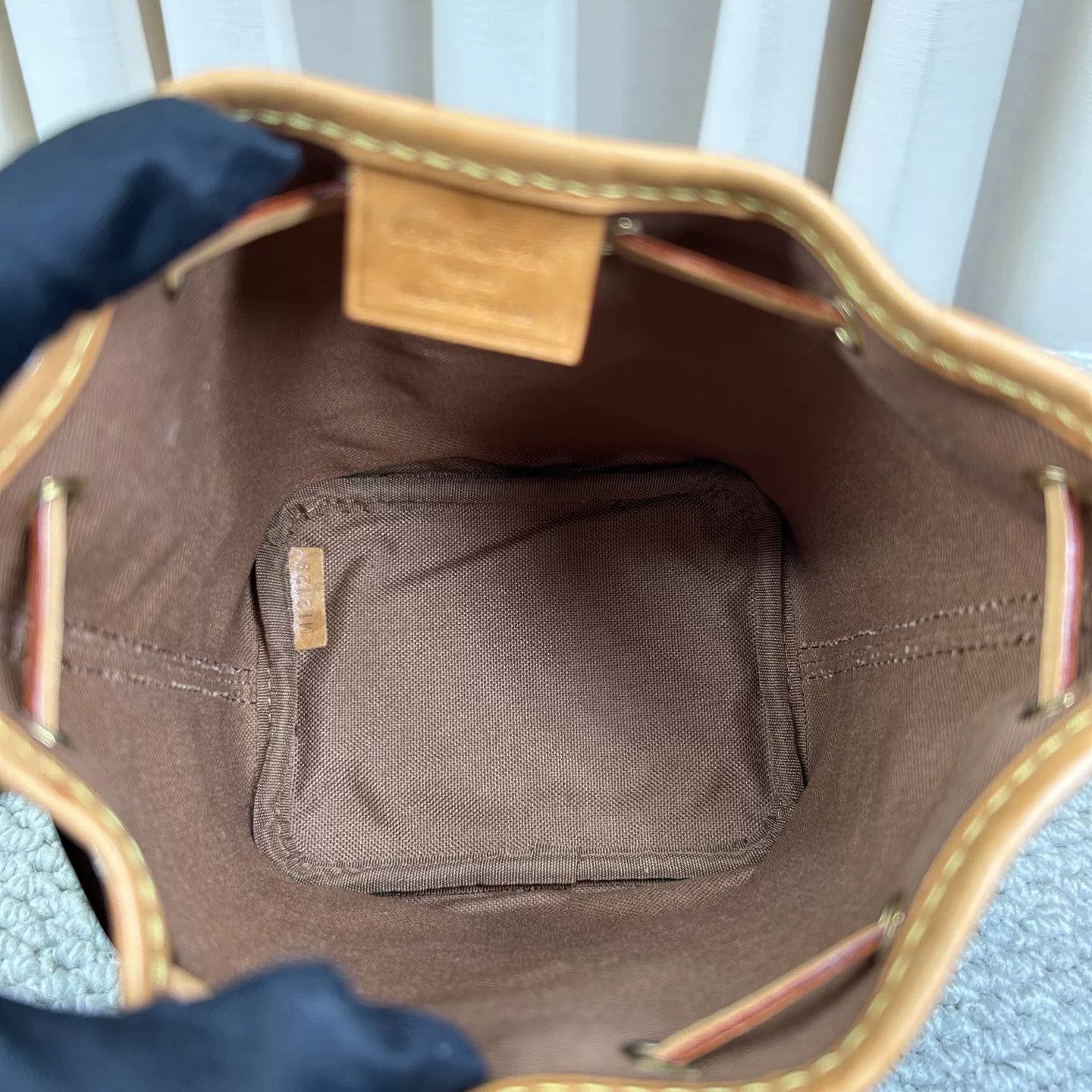 Louis Vuitton Pre-loved Bag Very good condition Size ONE SIZE - 3 Thumbnail
