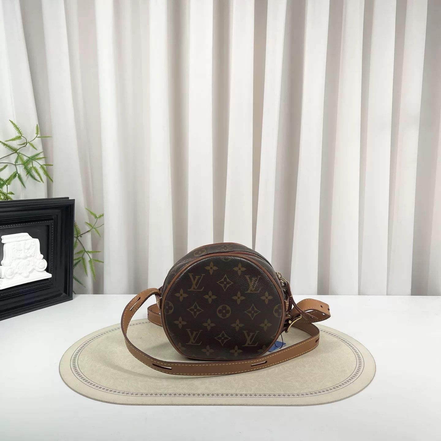 Louis Vuitton Pre-loved Bag Very good condition Size ONE SIZE - 2 Thumbnail