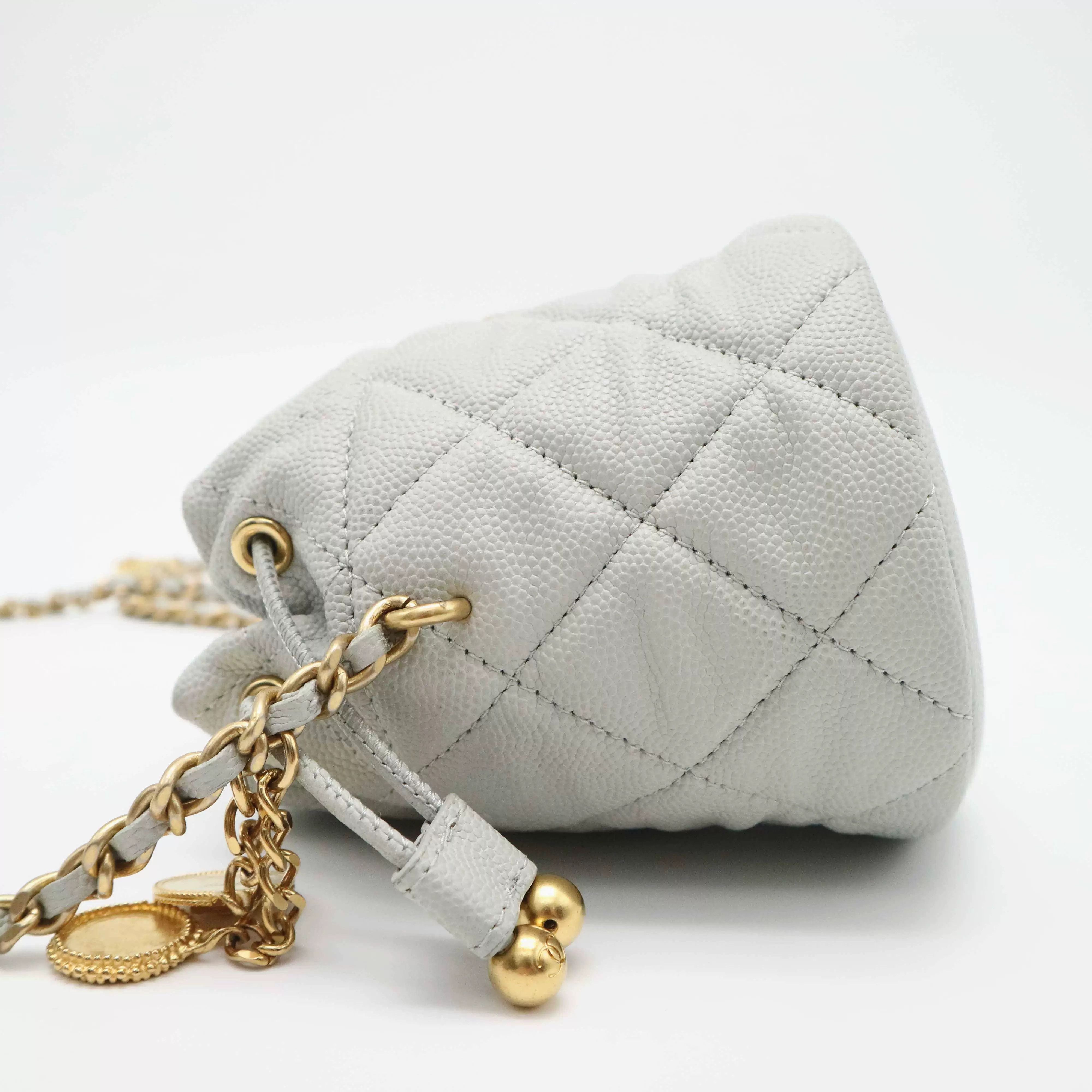 Chanel Pre-loved Bag Very good condition Size ONE SIZE - 4 Thumbnail