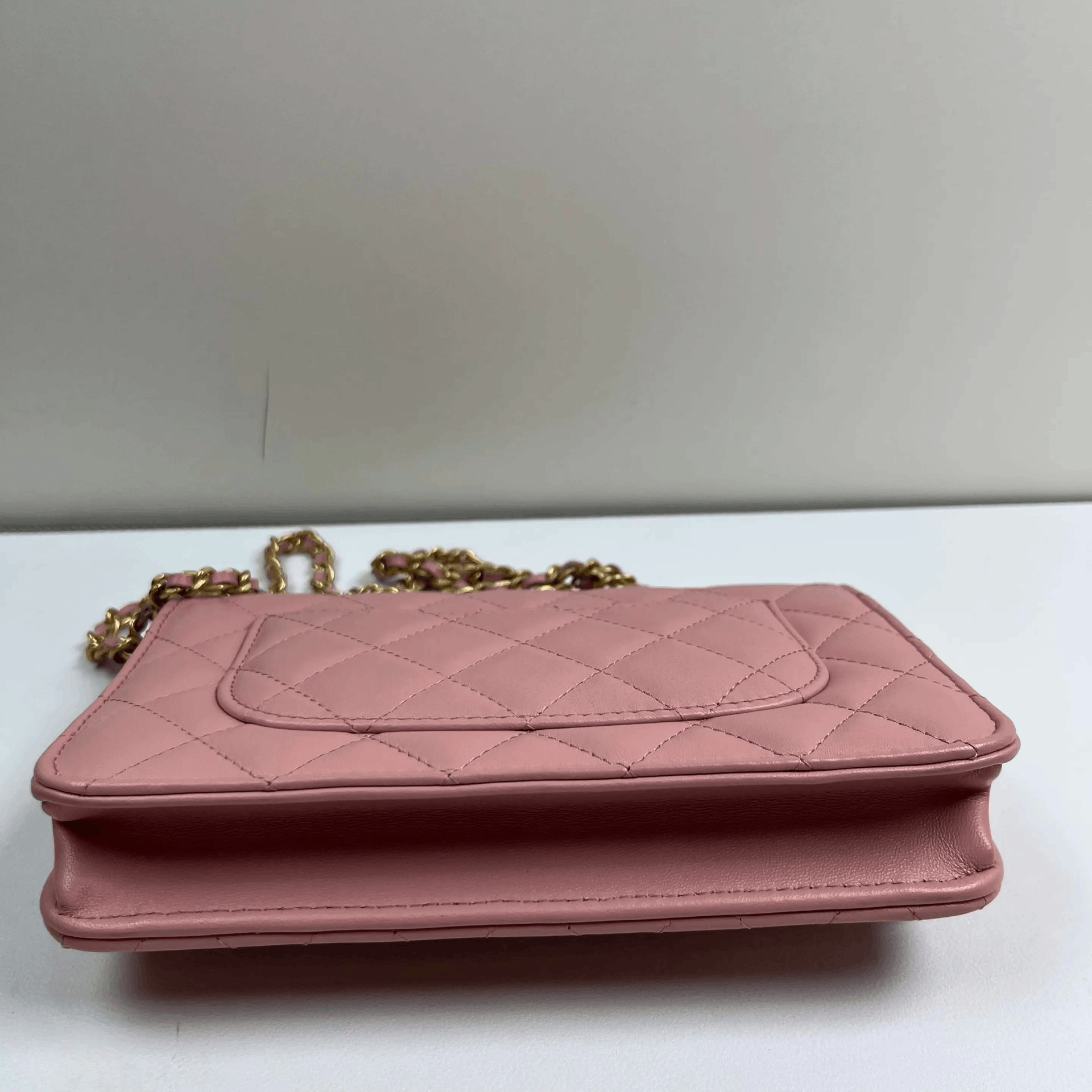 Chanel Pre-loved Bag Very good condition Size ONE SIZE - 6 Thumbnail