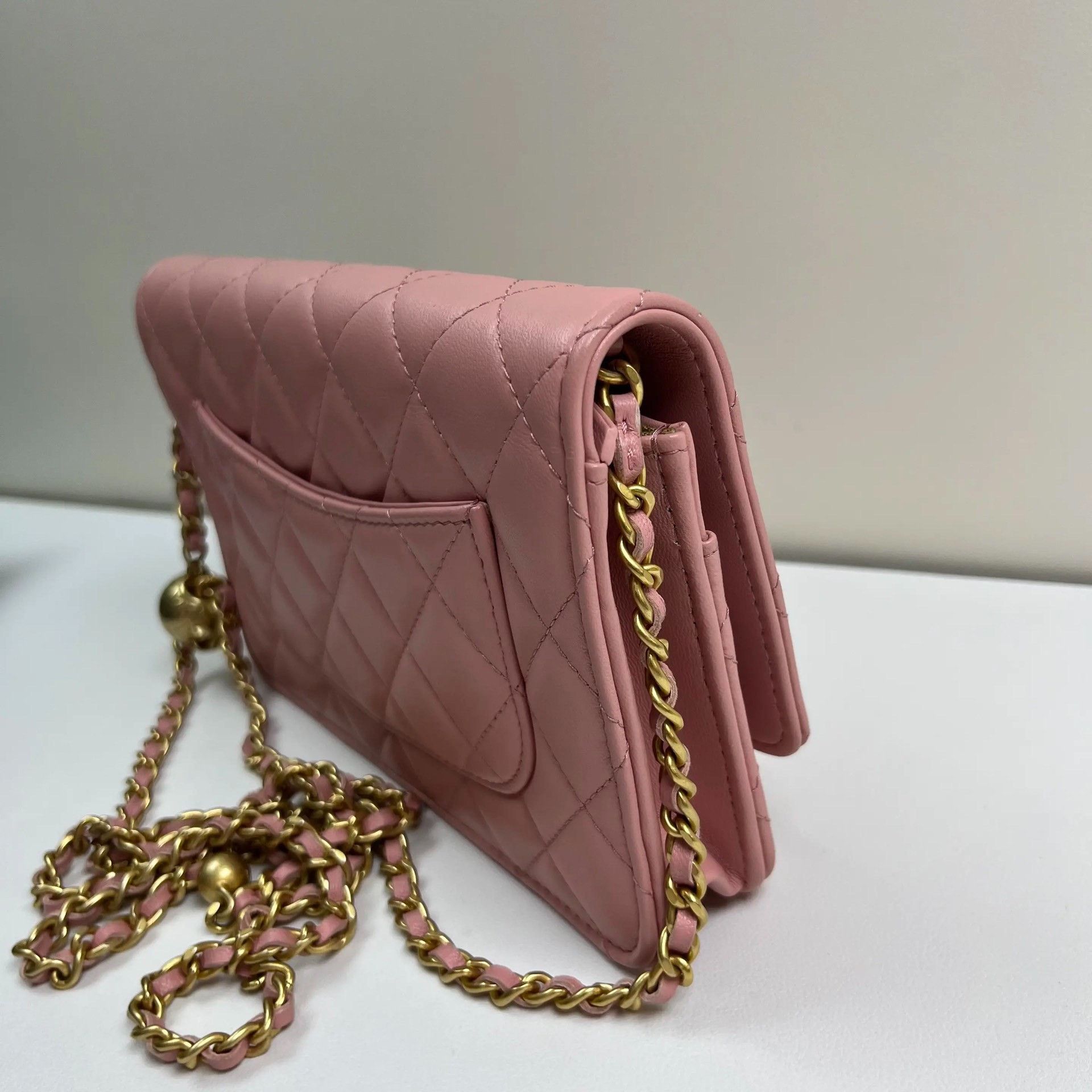 Chanel Pre-loved Bag Very good condition Size ONE SIZE - 5 Thumbnail