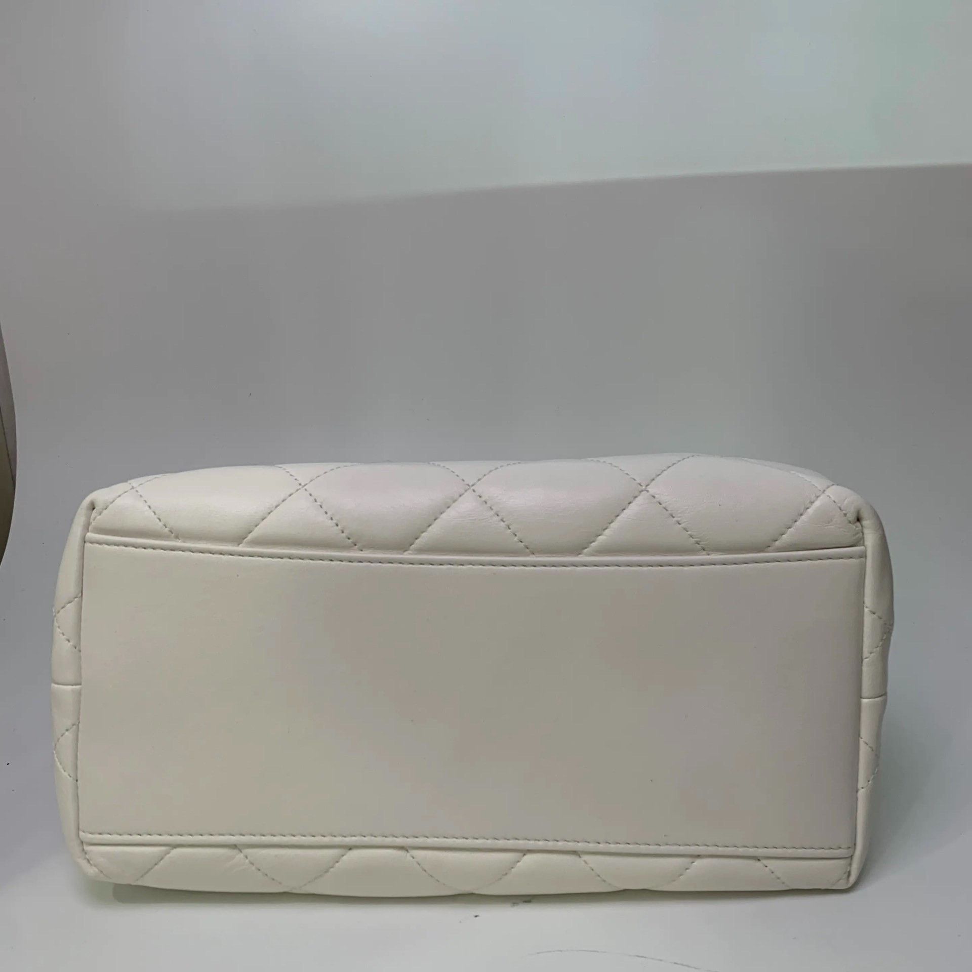 Chanel Pre-loved Bag Very good condition Size ONE SIZE - 6 Thumbnail