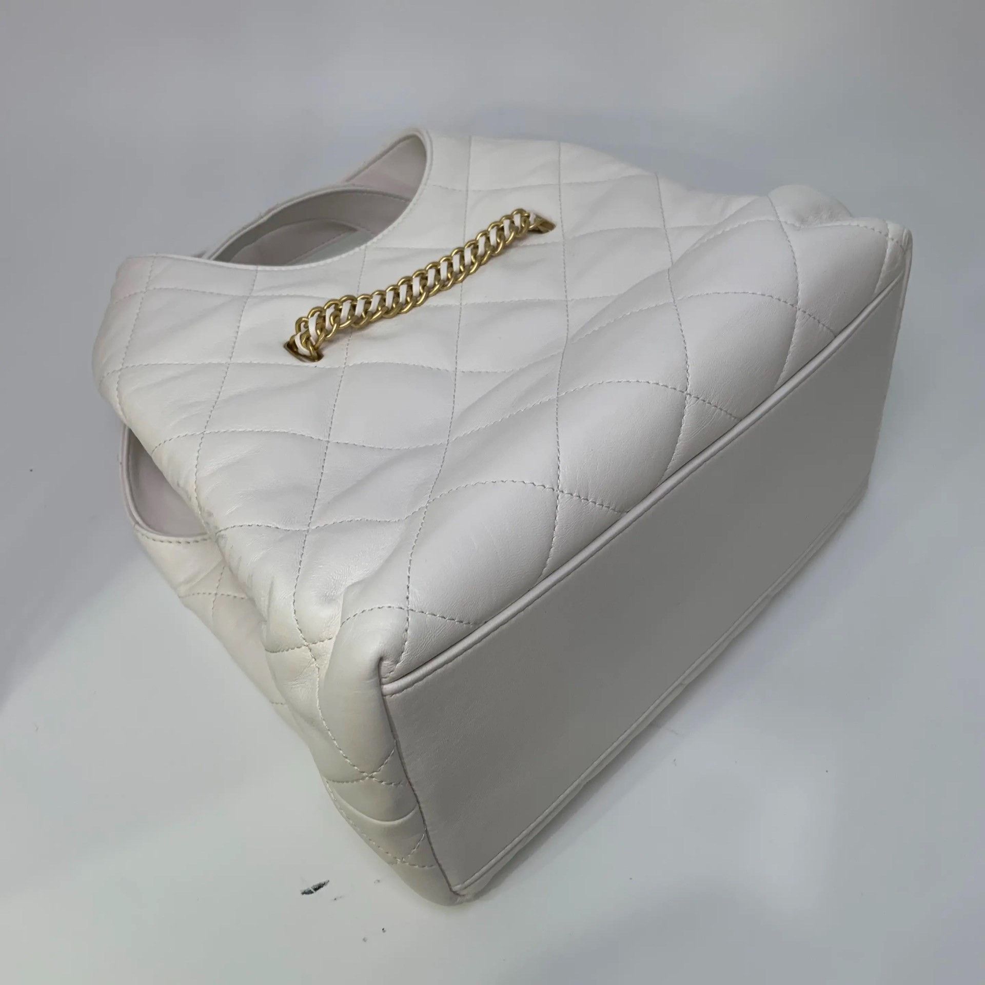 Chanel Pre-loved Bag Very good condition Size ONE SIZE - 7 Thumbnail