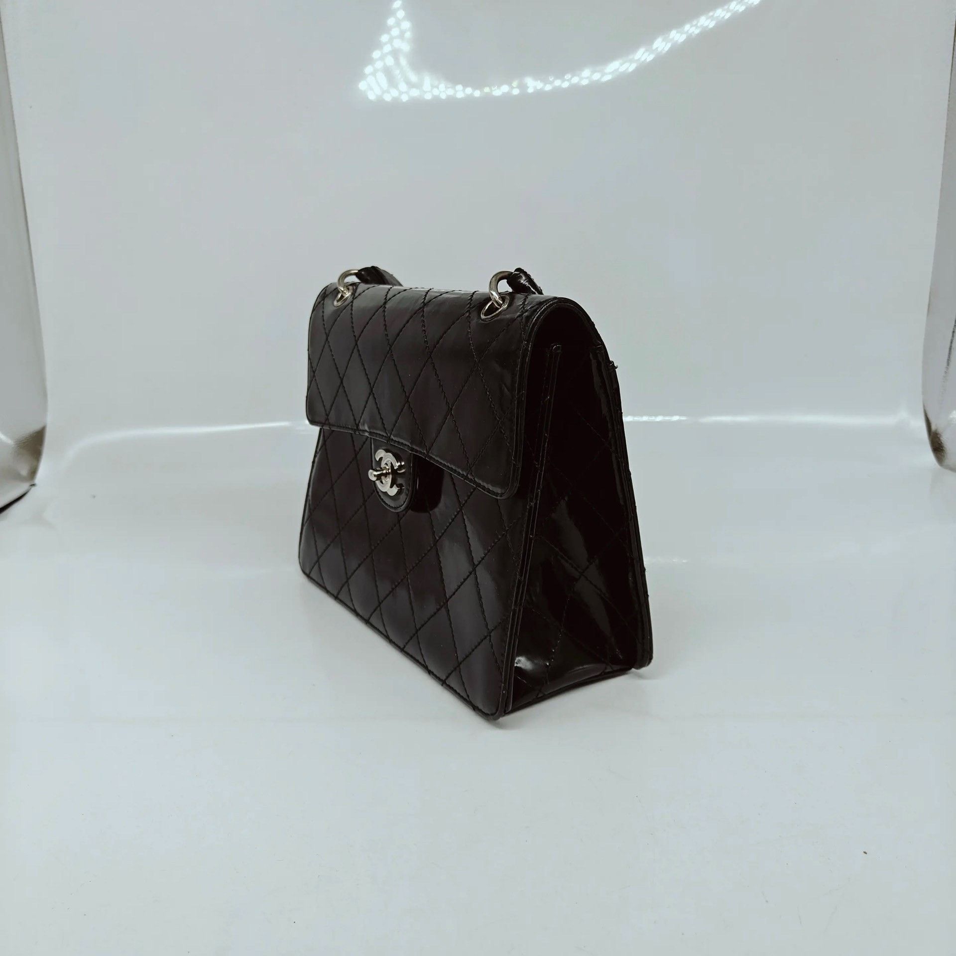 Chanel Pre-loved Bag Very good condition Size ONE SIZE - 2 Thumbnail