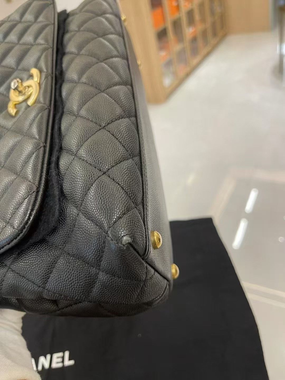 Chanel Pre-loved Bag Very good condition Size ONE SIZE - 7 Thumbnail