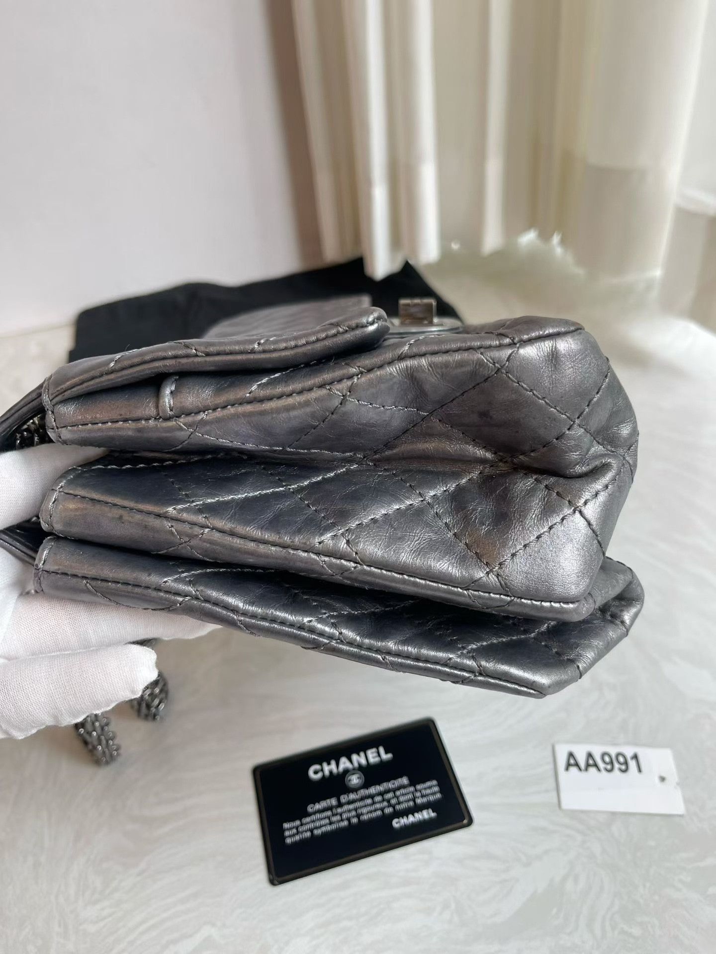 Chanel Pre-loved Bag Very good condition Size ONE SIZE - 4 Thumbnail