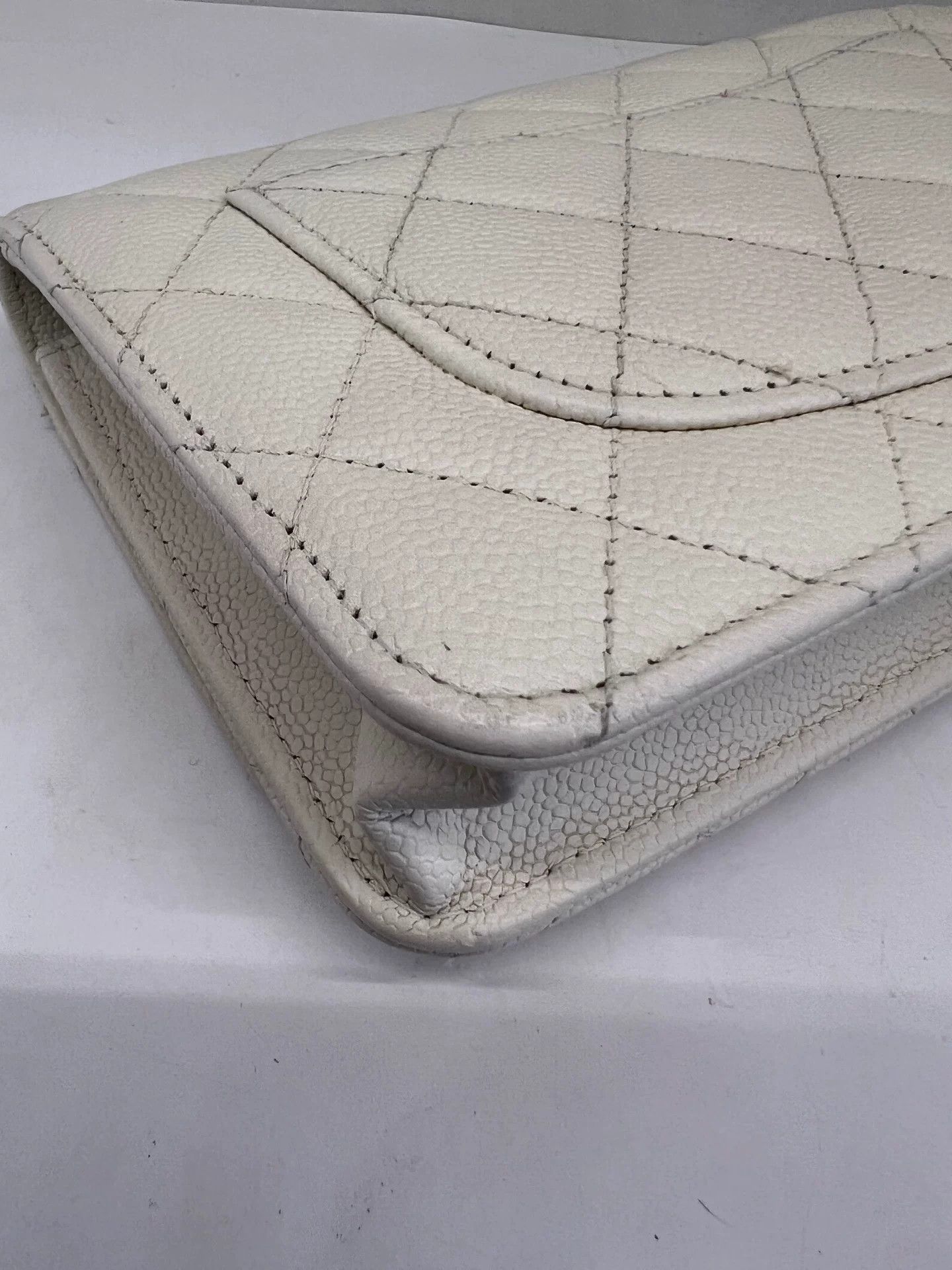 Chanel Pre-loved Bag Very good condition Size ONE SIZE - 7 Thumbnail